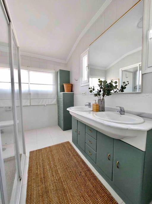 Caleta Beach House Villa Beatriz Sinese Design