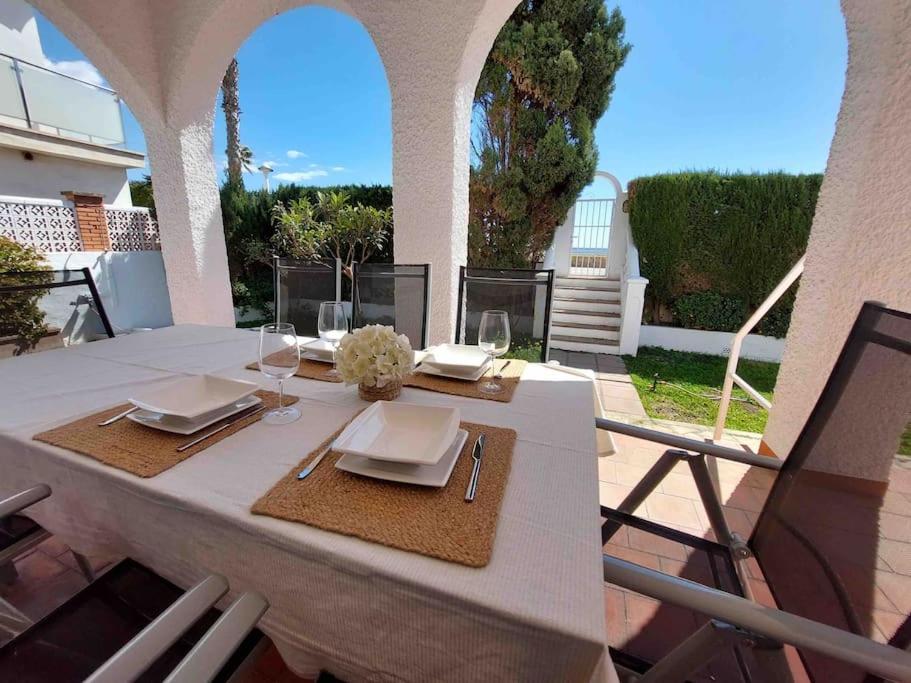 Caleta Beach House Villa Beatriz Sinese Design