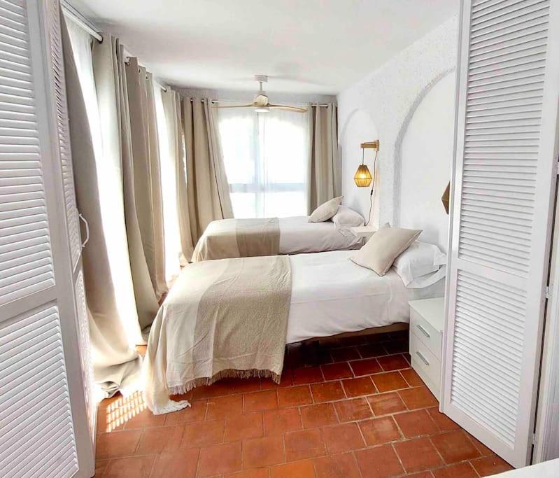 Caleta Beach House Villa Beatriz Sinese Design