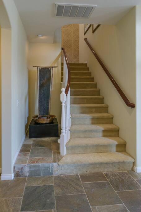 Terra Lago Villa Lake, Mountain and Desert view, Coachella Getaway - Property Image 30