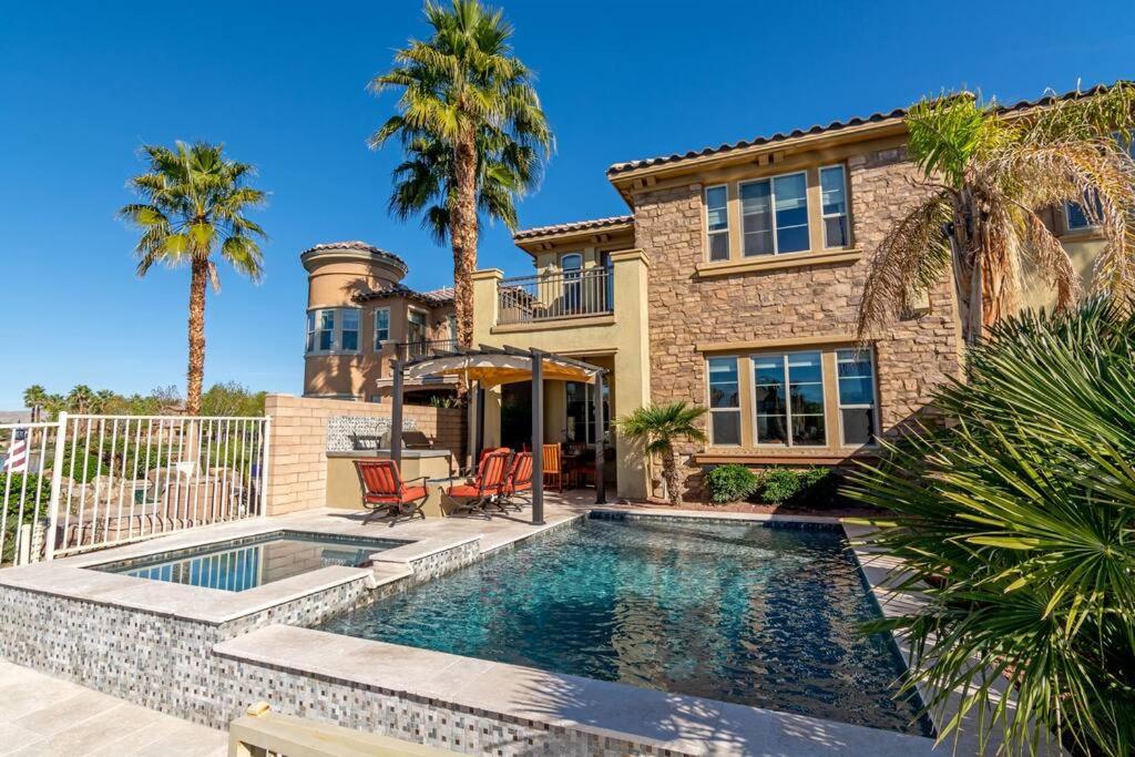 Terra Lago Villa Lake, Mountain and Desert view, Coachella Getaway - Property Image 32