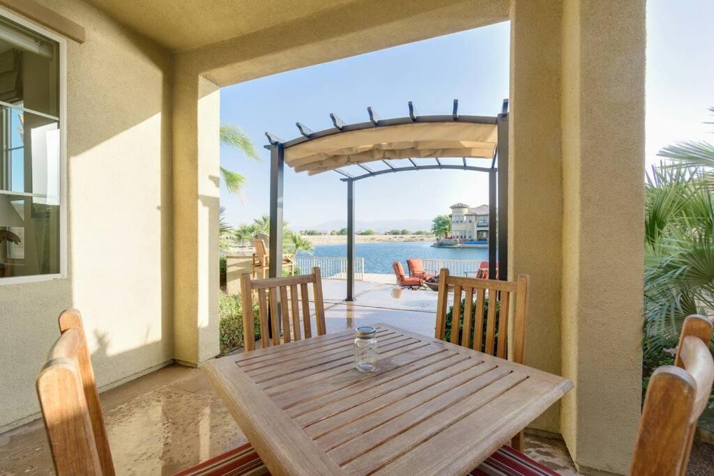 Terra Lago Villa Lake, Mountain and Desert view, Coachella Getaway - Property Image 26