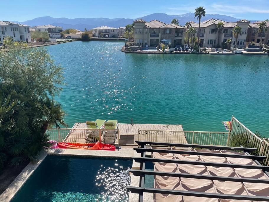 Terra Lago Villa Lake, Mountain and Desert view, Coachella Getaway - Property Image 9