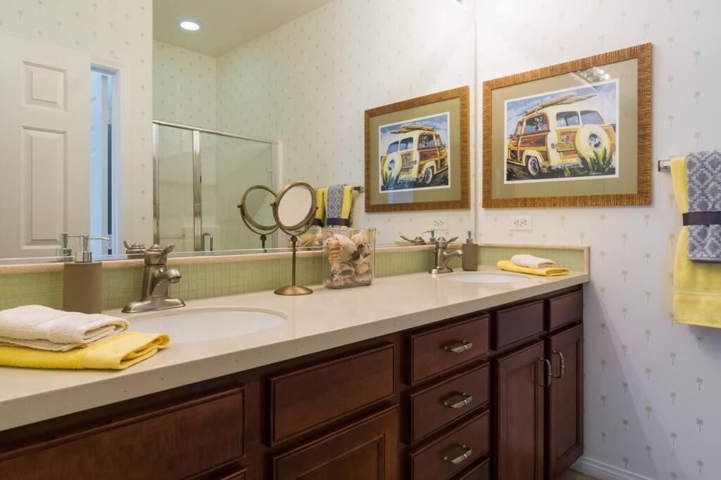 Terra Lago Villa Lake, Mountain and Desert view, Coachella Getaway - Property Image 10