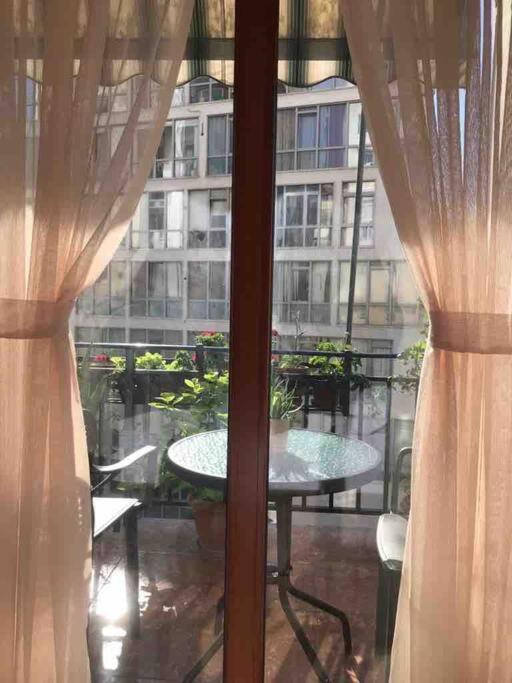 Mimosa’s apartment with lovely balcony