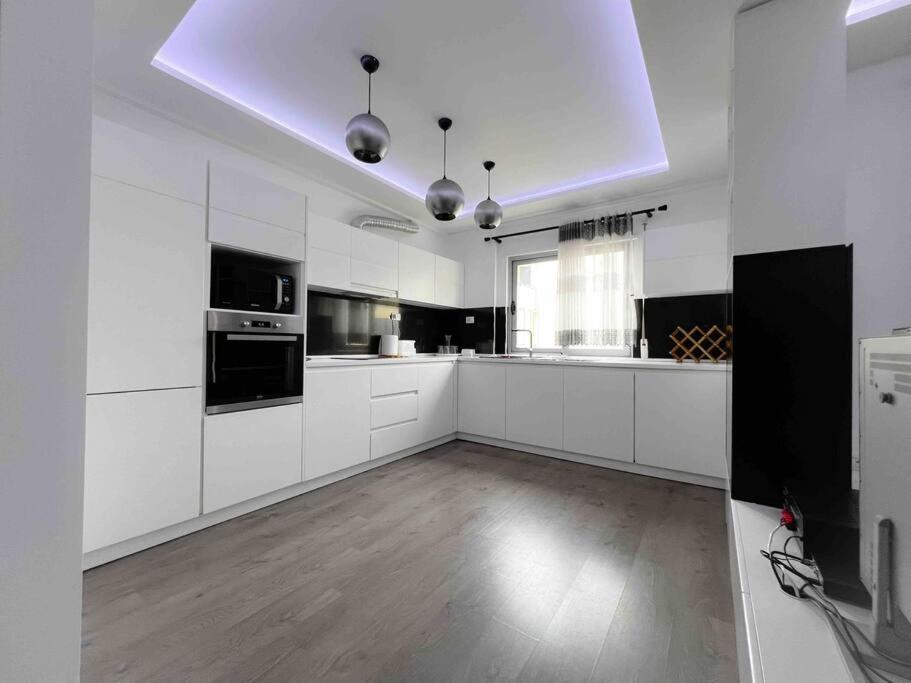Quiet Apartment in the heart of Vlore! Best Location