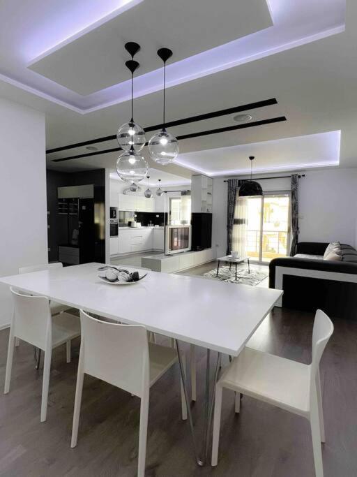 Quiet Apartment in the heart of Vlore! Best Location