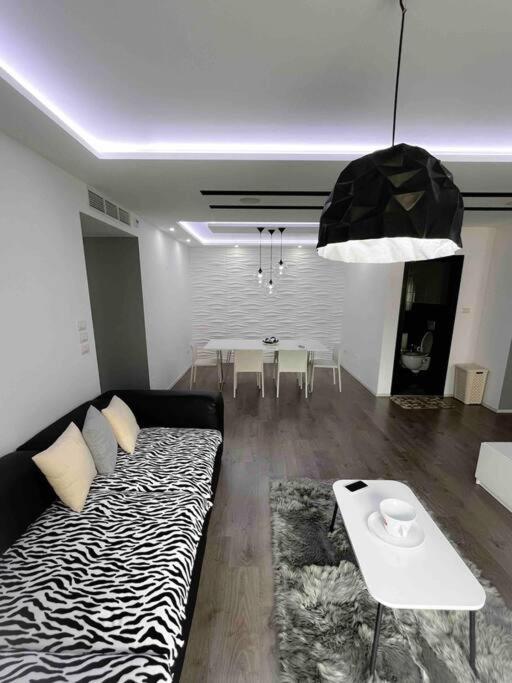 Quiet Apartment in the heart of Vlore! Best Location