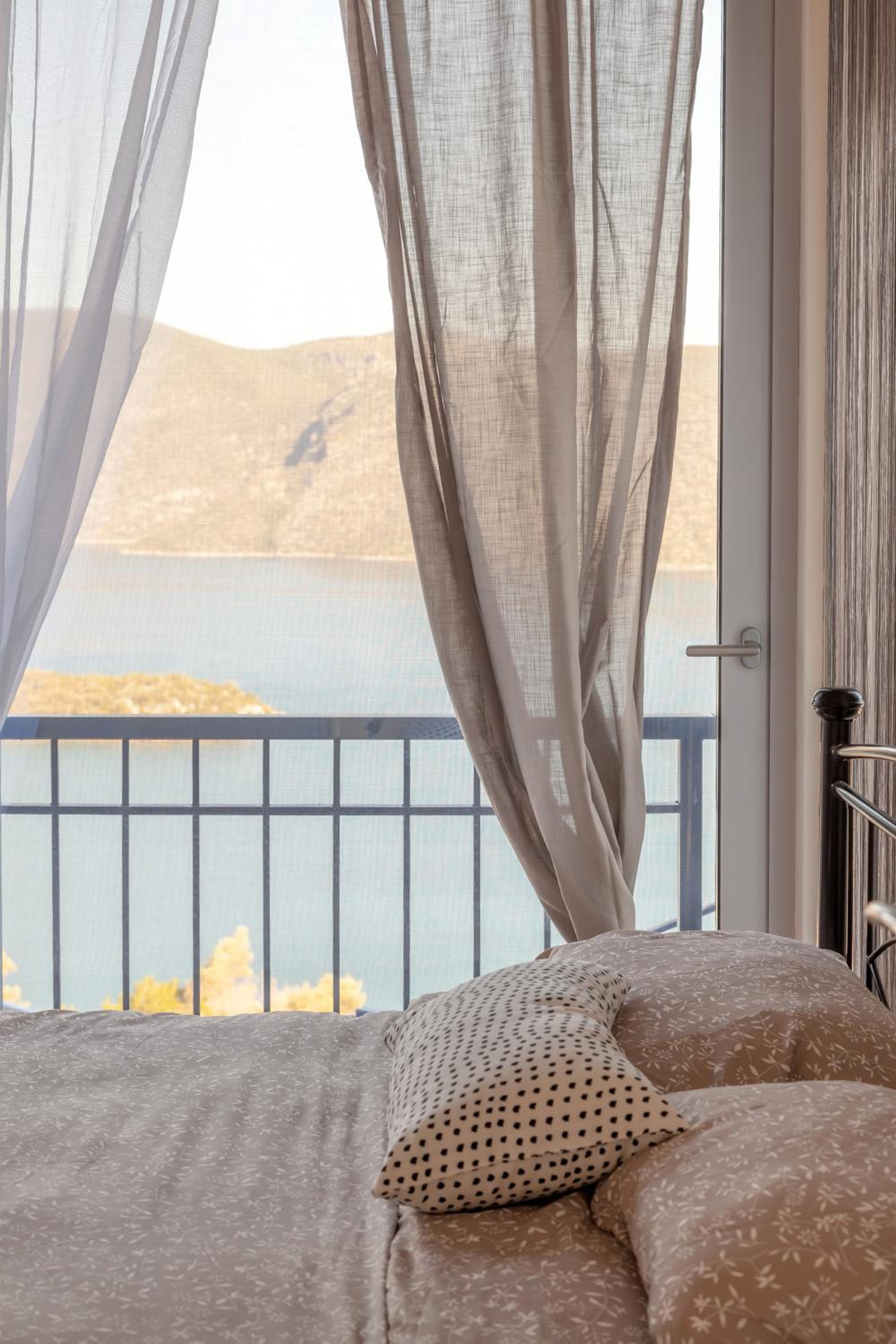 Skorponeria Bay Luxury Villas