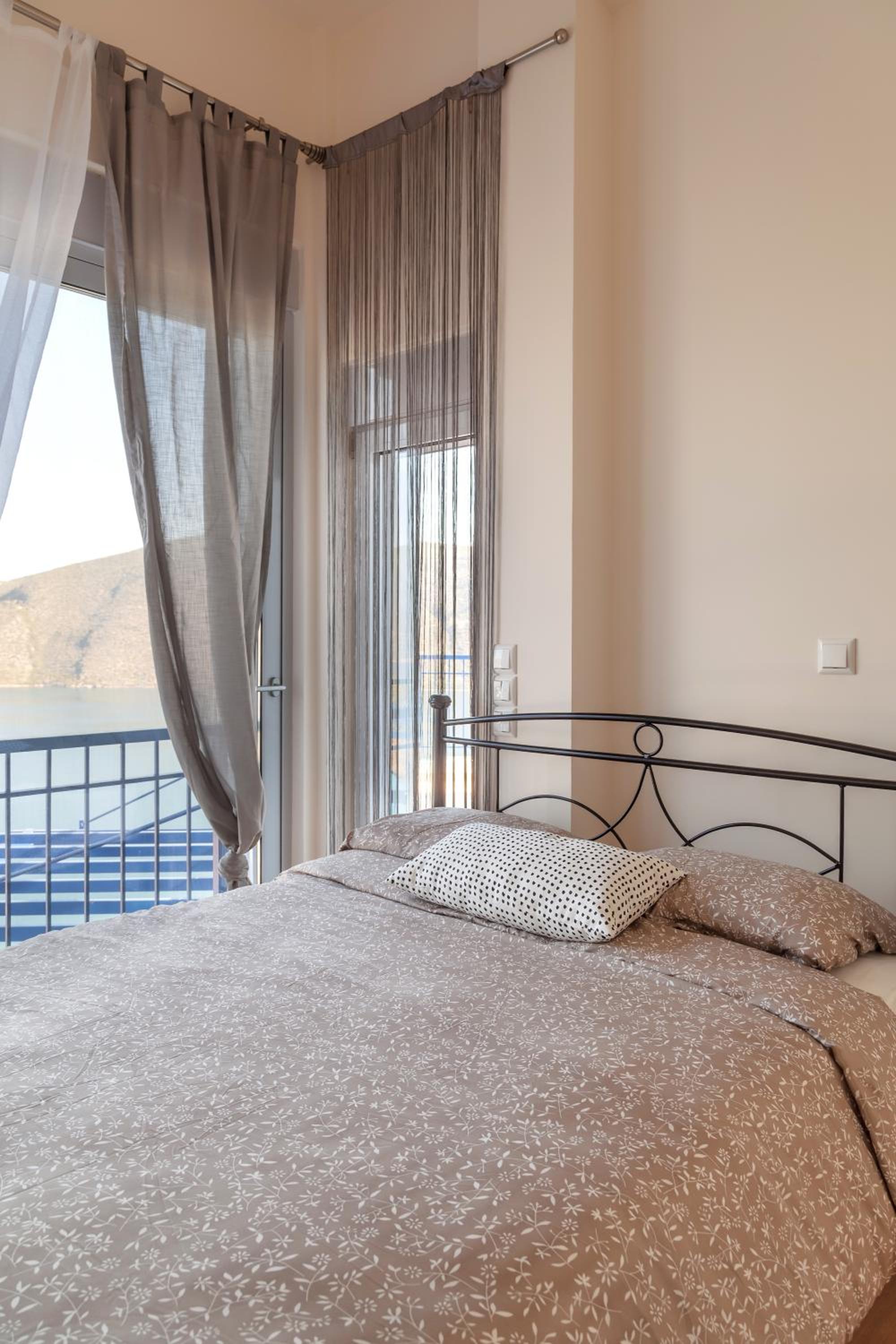 Skorponeria Bay Luxury Villas