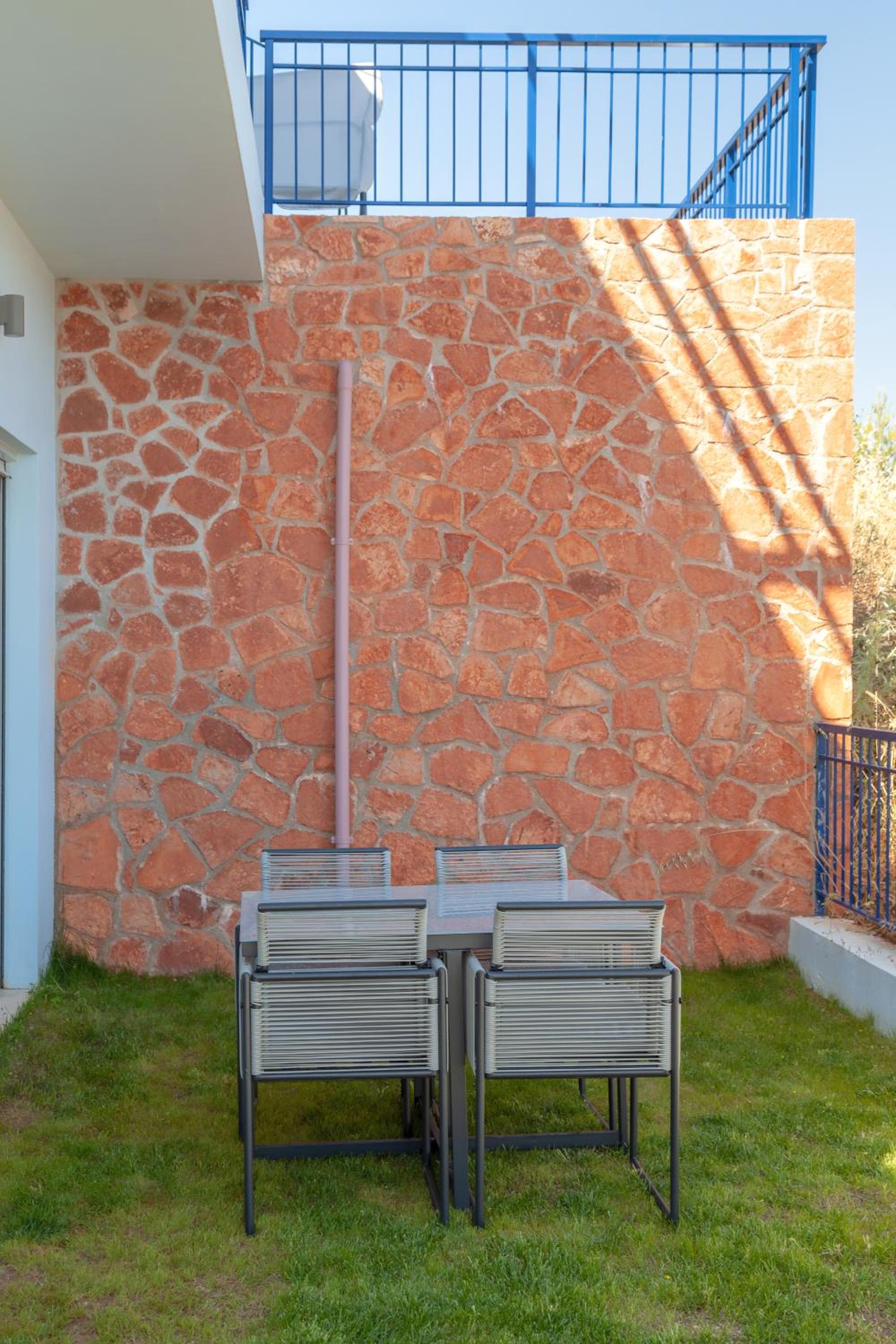 Skorponeria Bay Luxury Villas