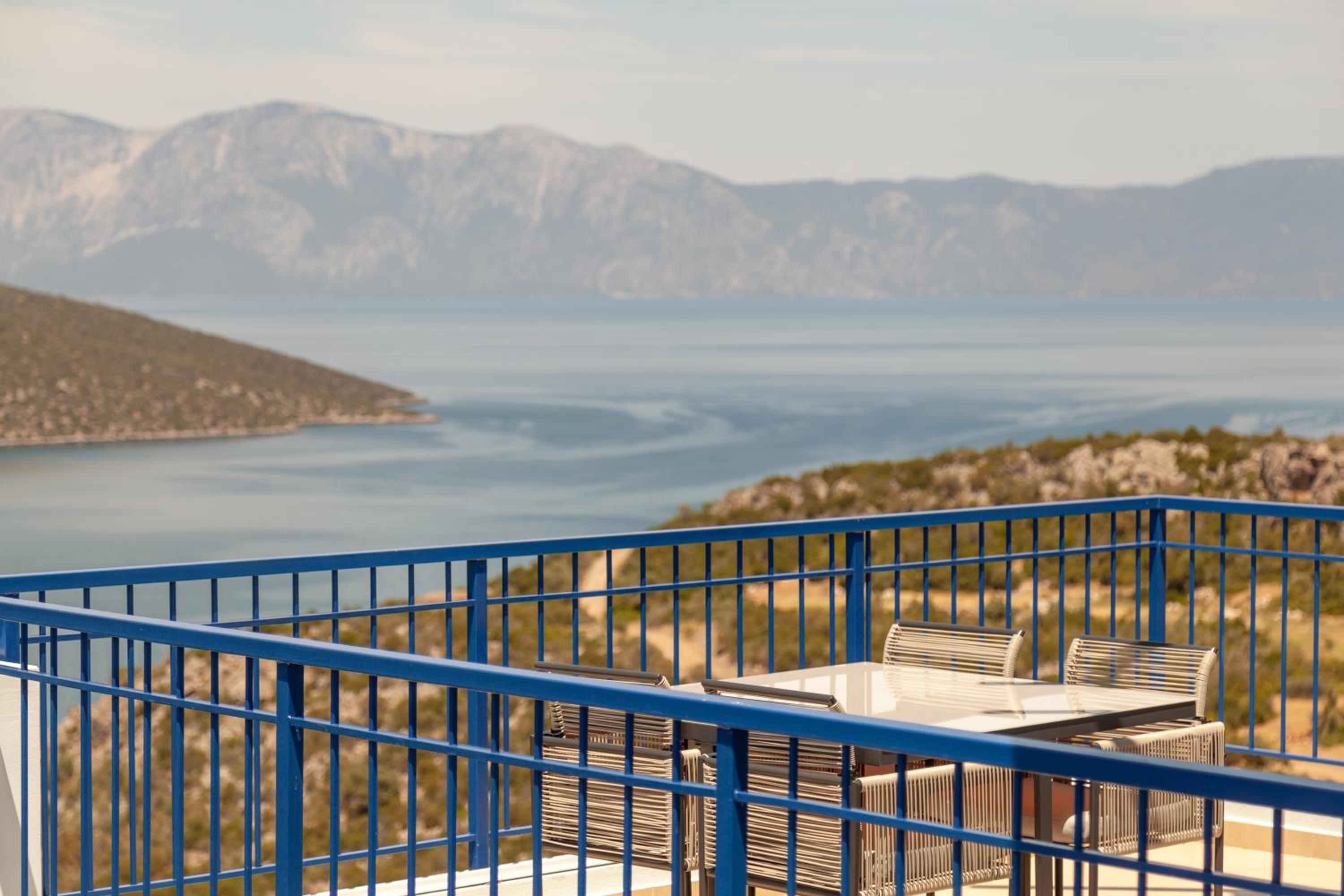 Skorponeria Bay Luxury Villas