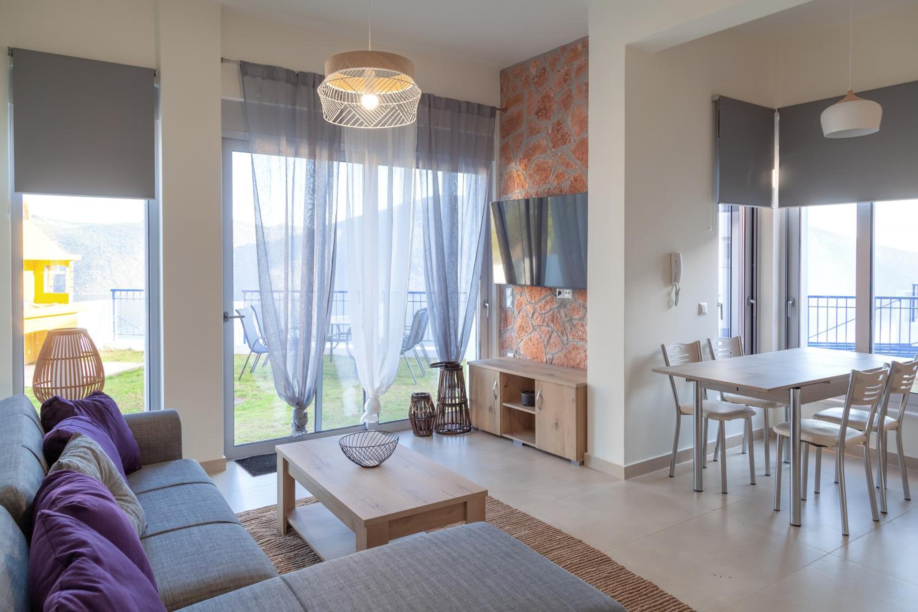 Skorponeria Bay Luxury Villas