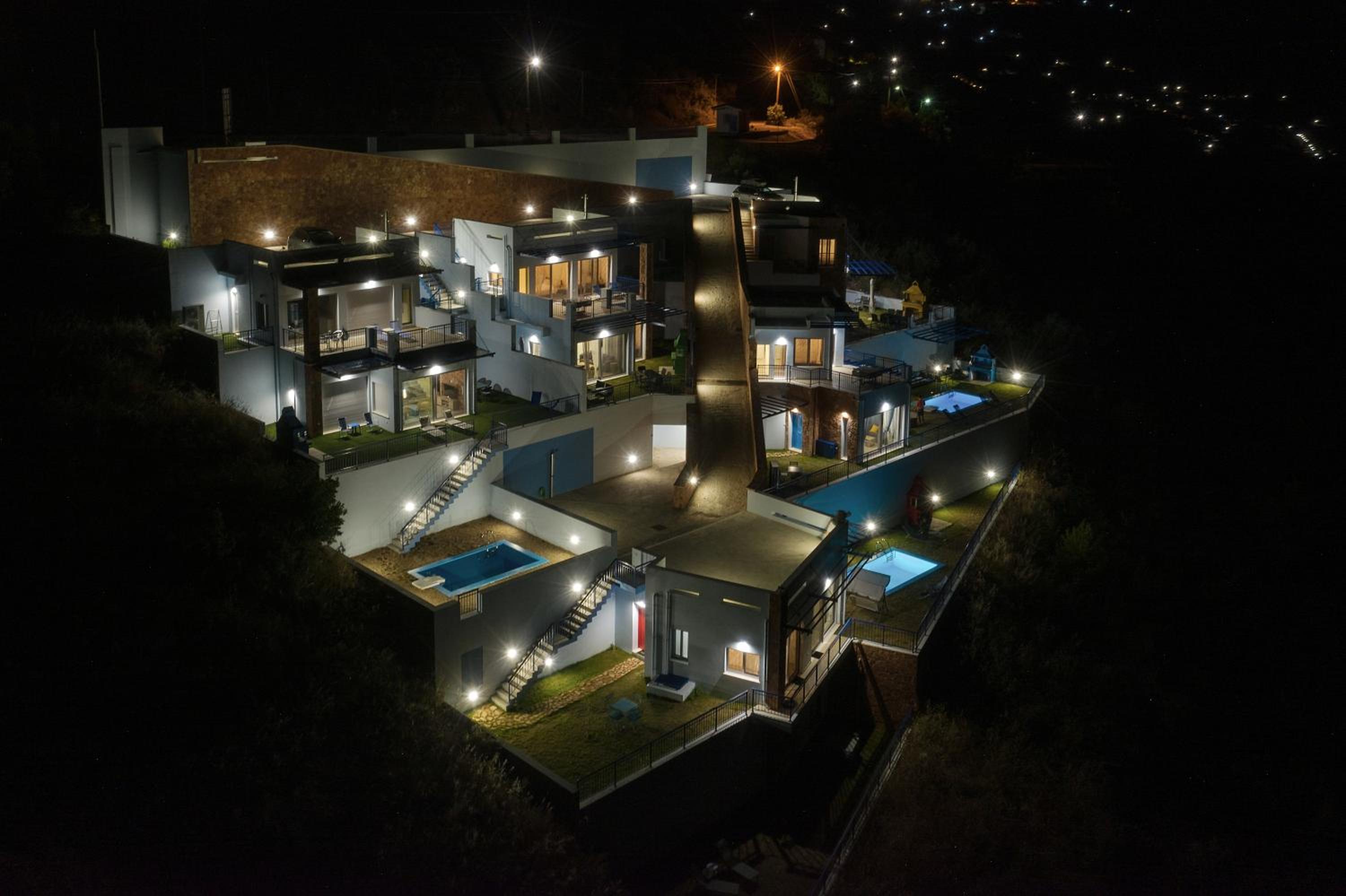 Skorponeria Bay Luxury Villas