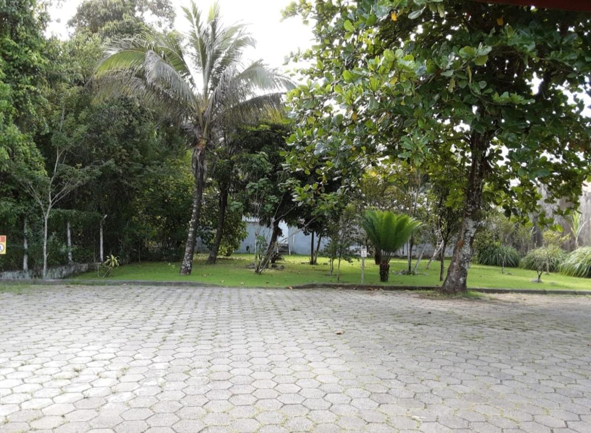 Casa de Praia Massaguaçu! Ao meio Áreas Arborizadas