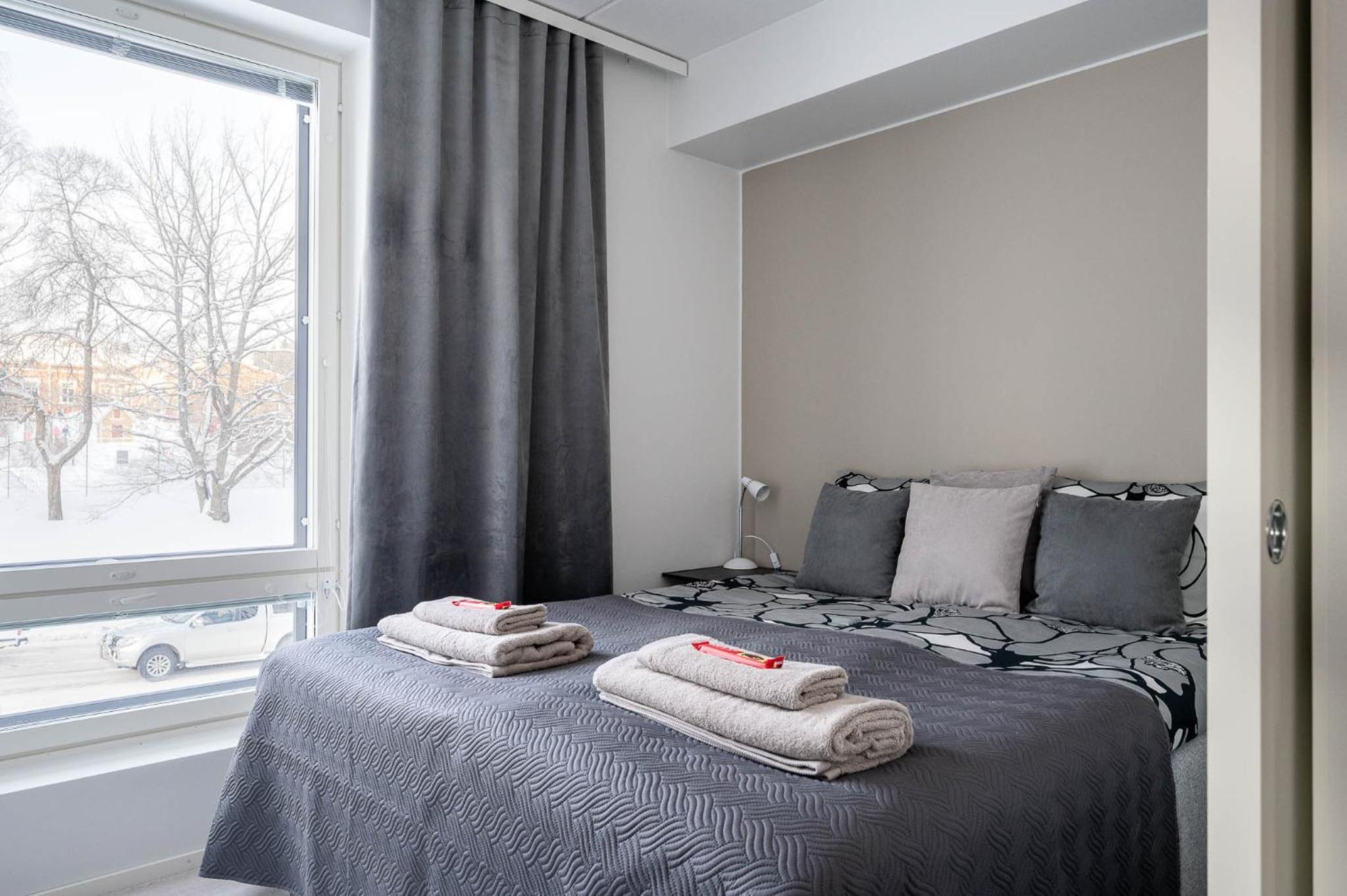 Apartment near the train station, free parking &Netflix view 2