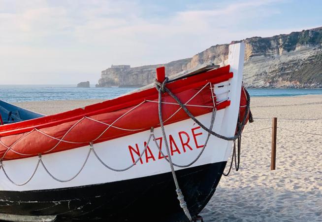 Ocean Getaway - private parking in the center of Nazaré
