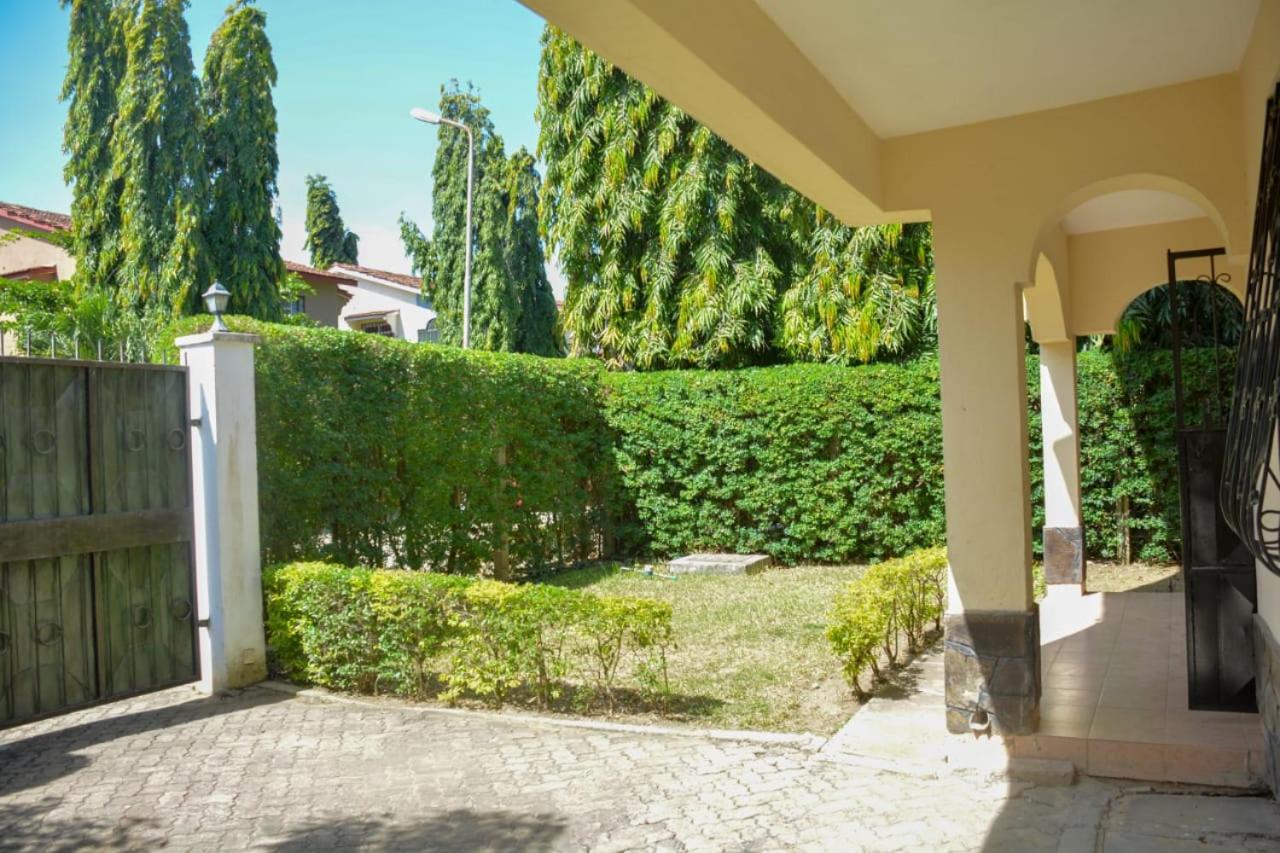 Fully Furnished 3-Bedroom Holiday Villa at Bandari Villas view 3