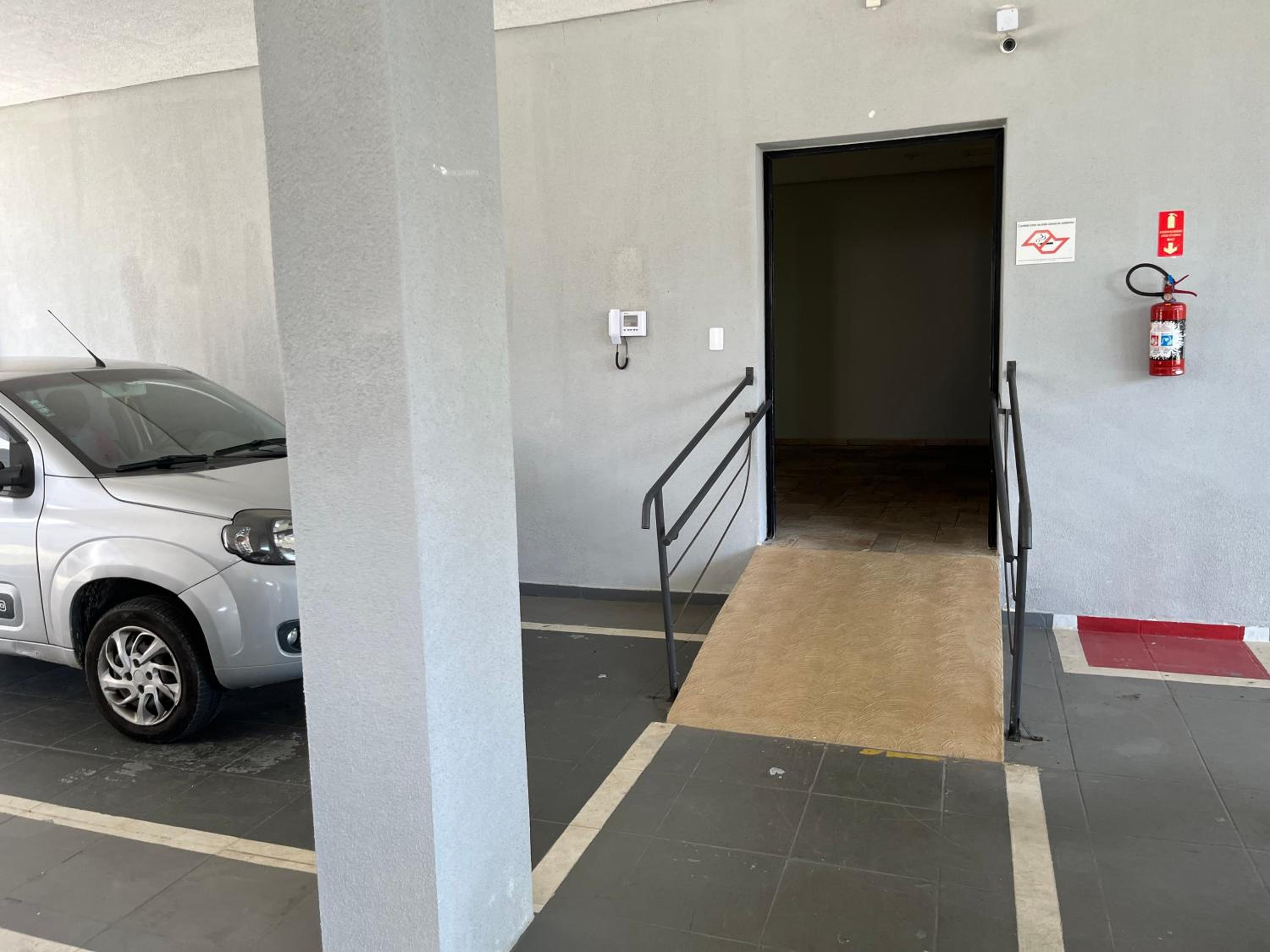 2 Quartos com Ar Condicionado e Varanda à 400m da Praia Maitinga - Estacionamento e Piscina - Wi-Fi 409 Mbps
