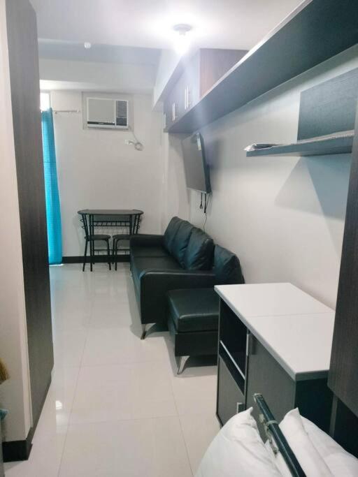 Cubao Manhattanheights U31N TB, Studio Unit view 2