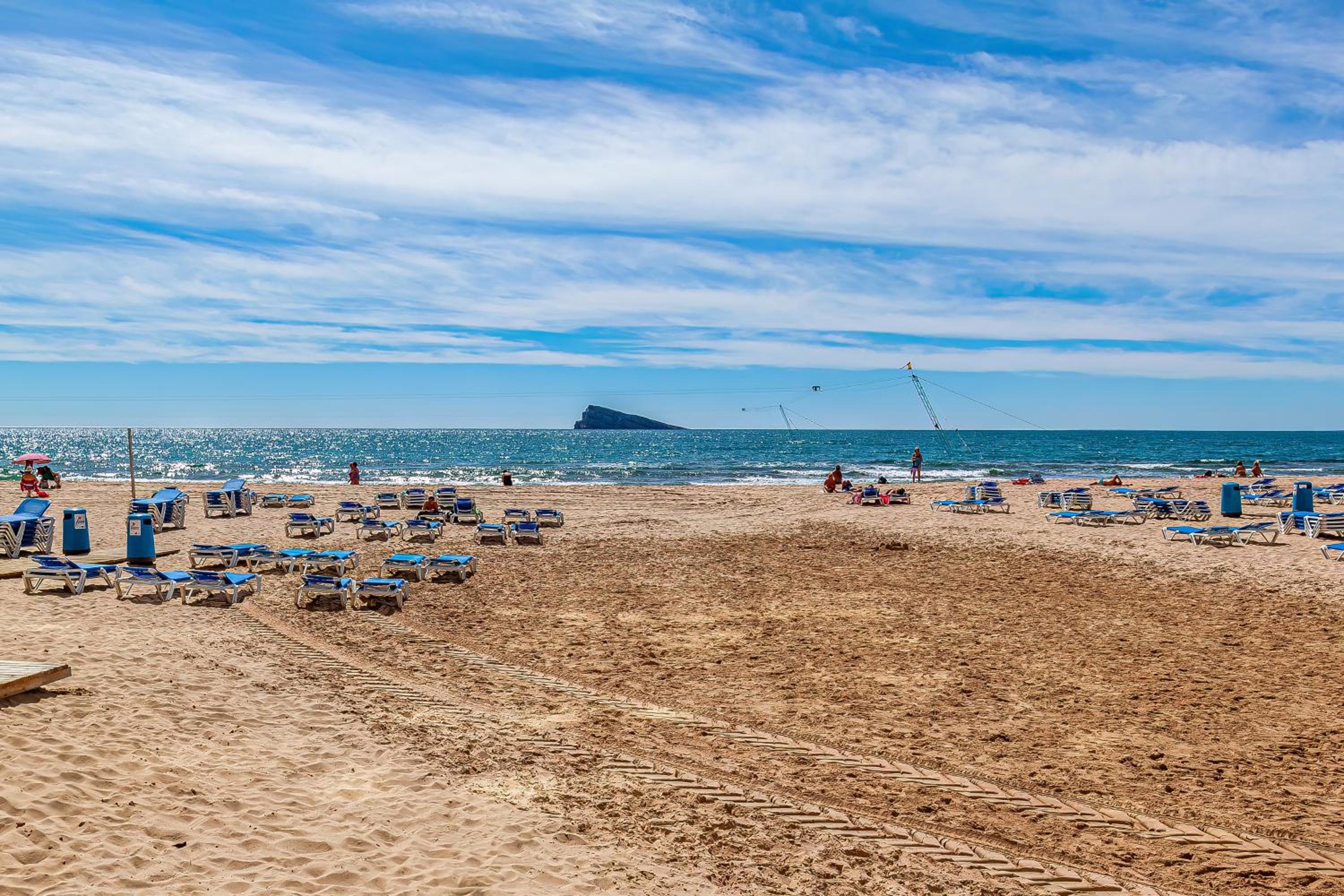 VIRGINIA Levante beach apartments