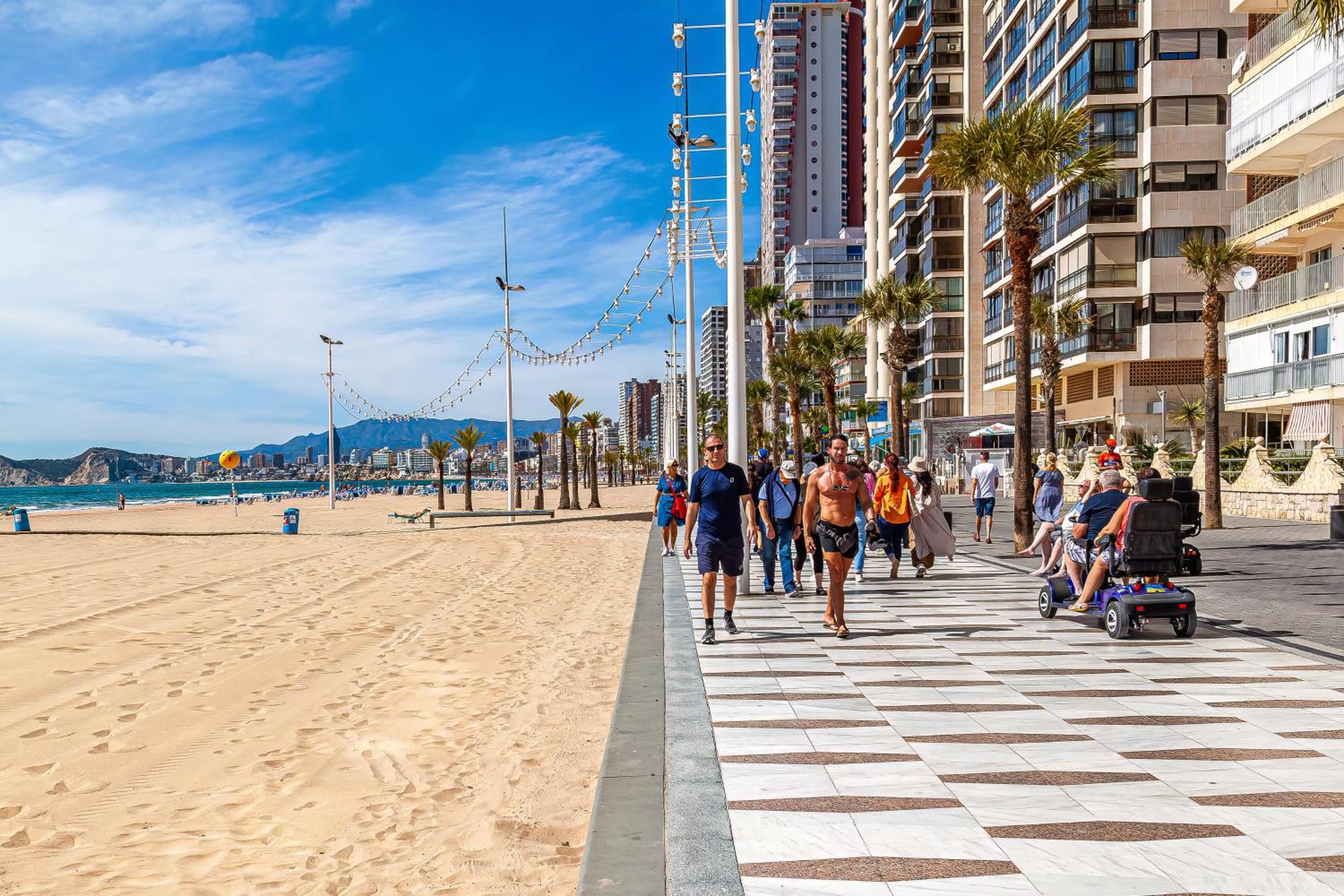 VIRGINIA Levante beach apartments