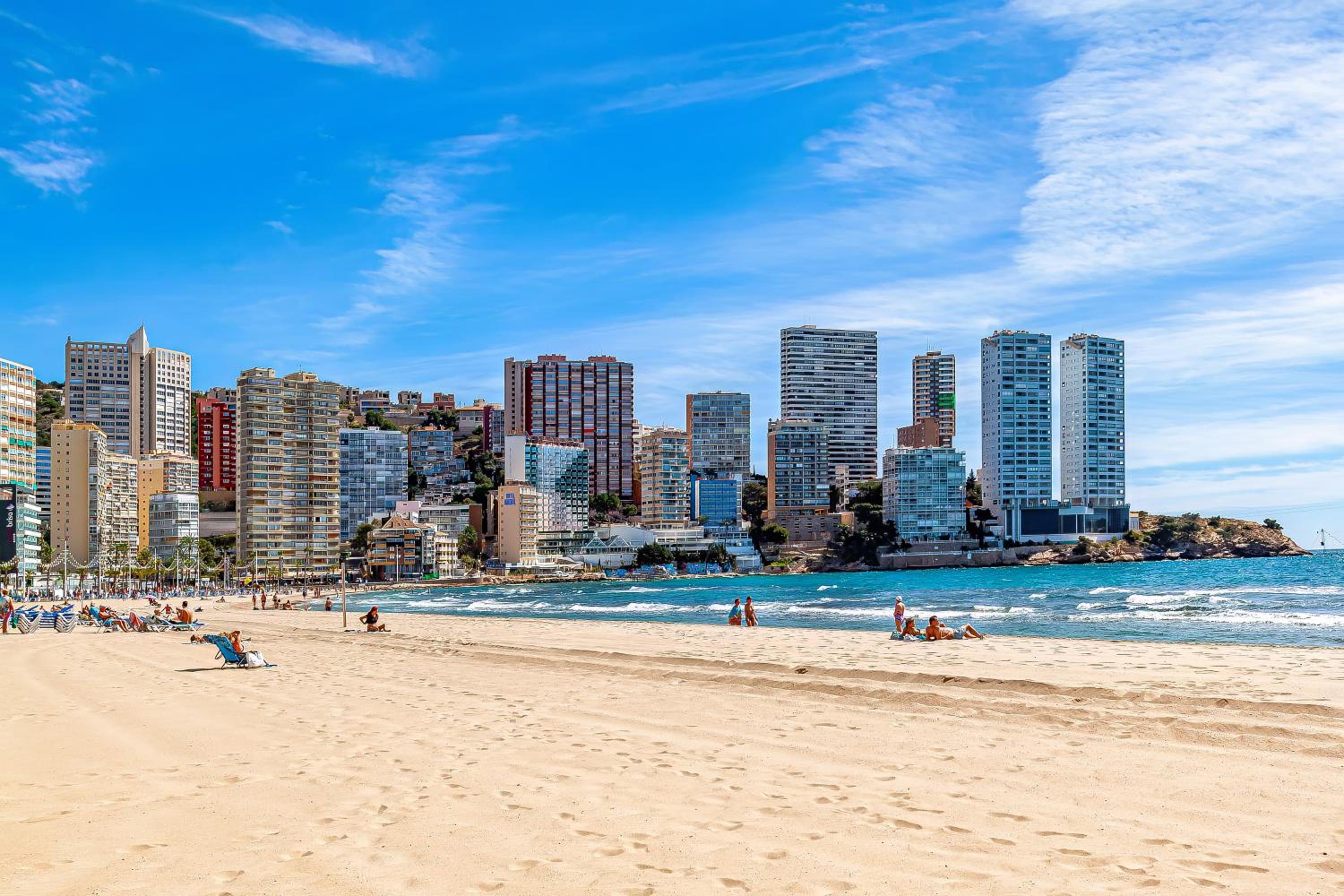 VIRGINIA Levante beach apartments