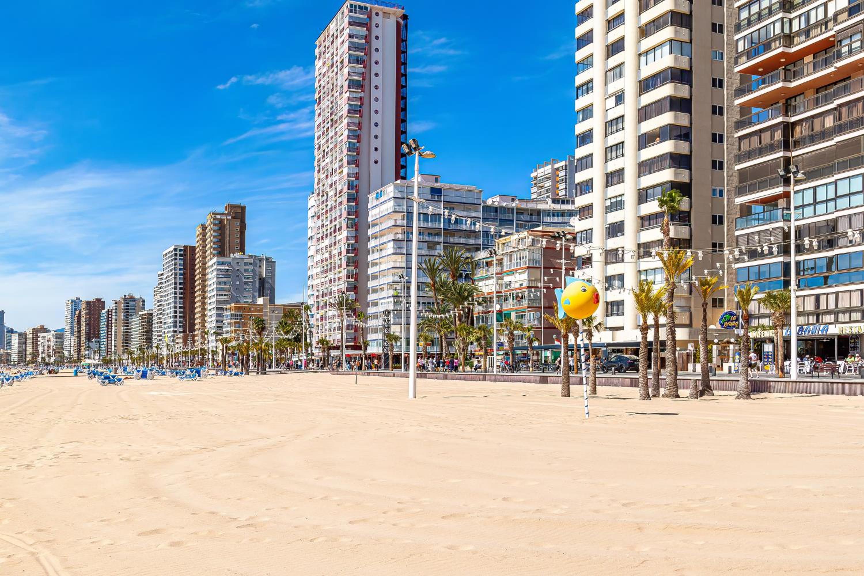 VIRGINIA Levante beach apartments