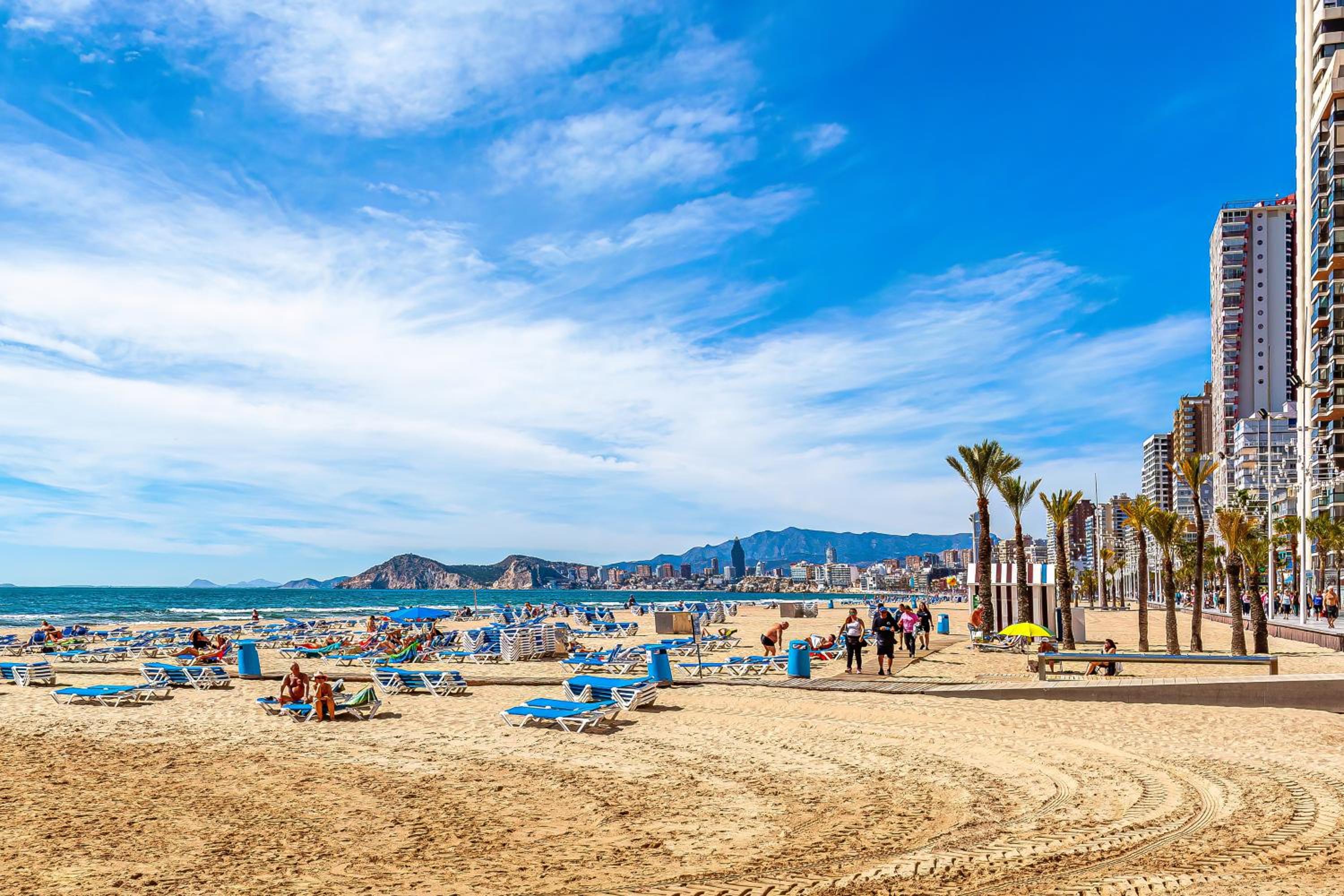 VIRGINIA Levante beach apartments