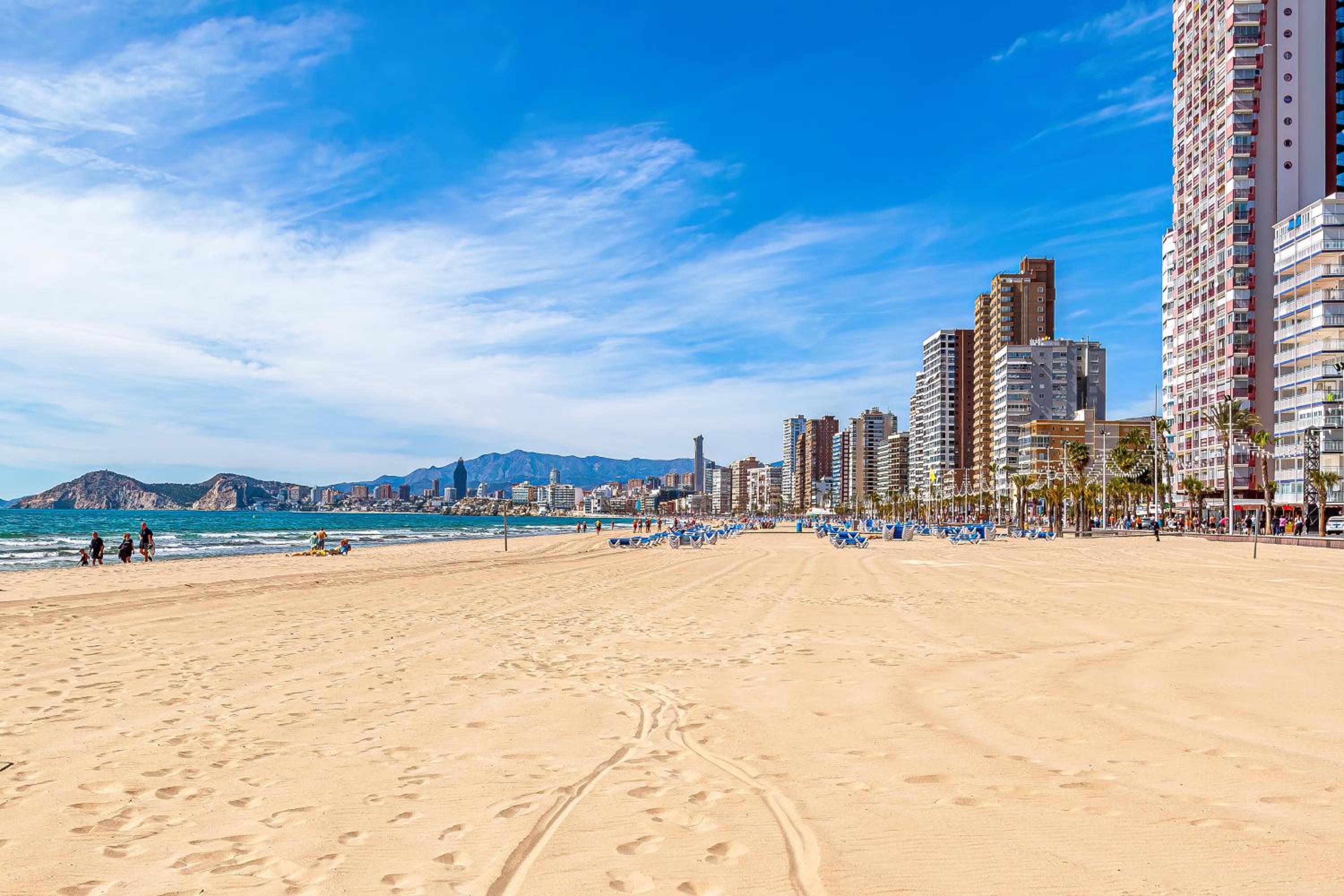 VIRGINIA Levante beach apartments