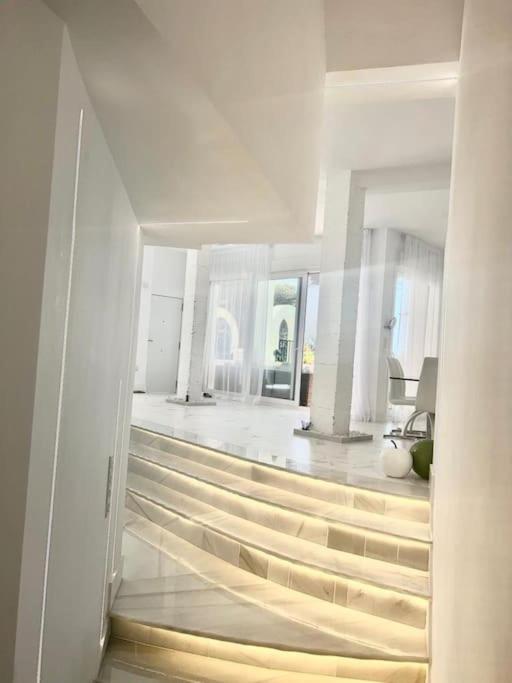 ESPECTACULAR Hogar en la playa MARBELLA