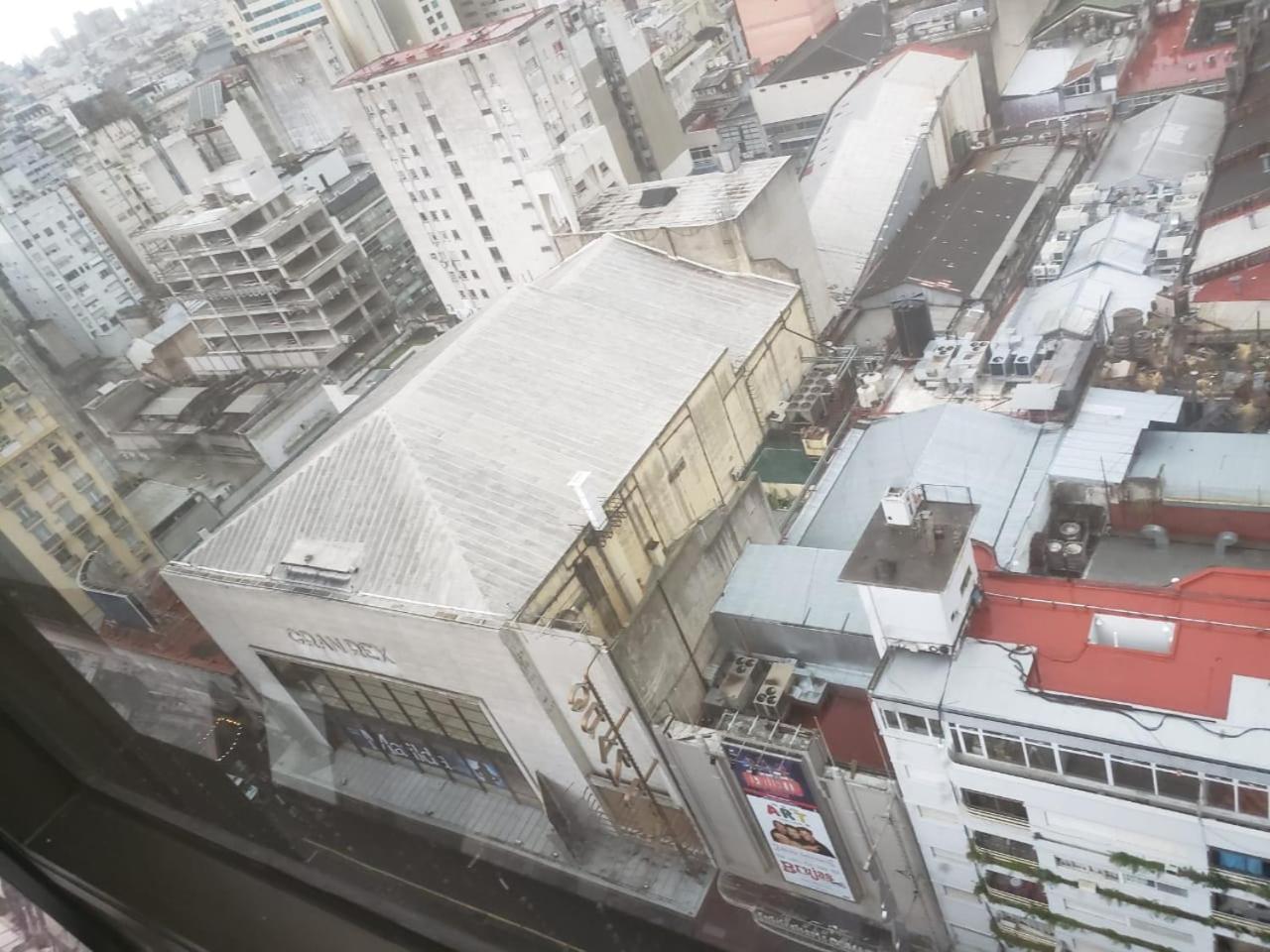 Avenida Corrientes 820 - Ciudad de Buenos Aires -