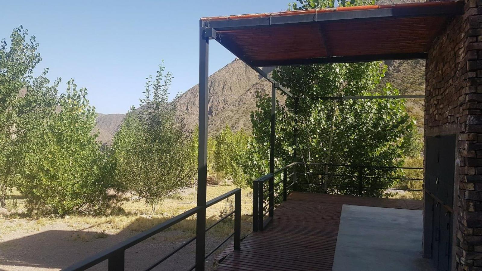 Entre Montañas - Vista Calma