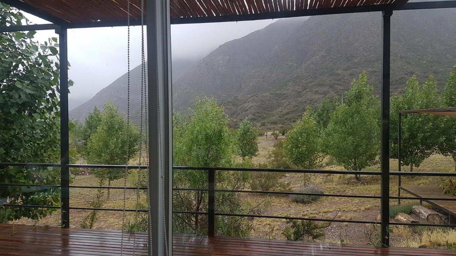 Entre Montañas - Vista Calma