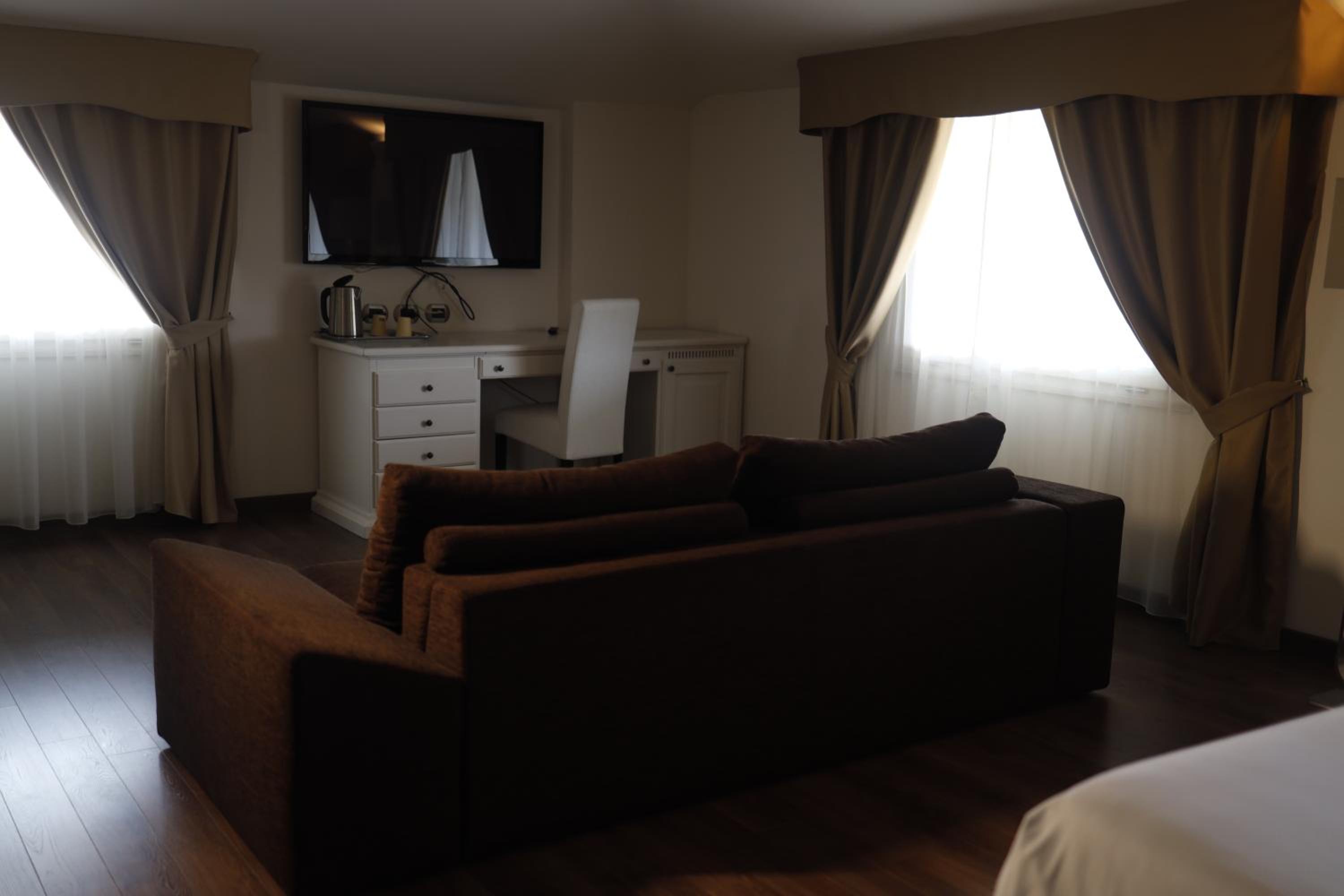 Photo 42
