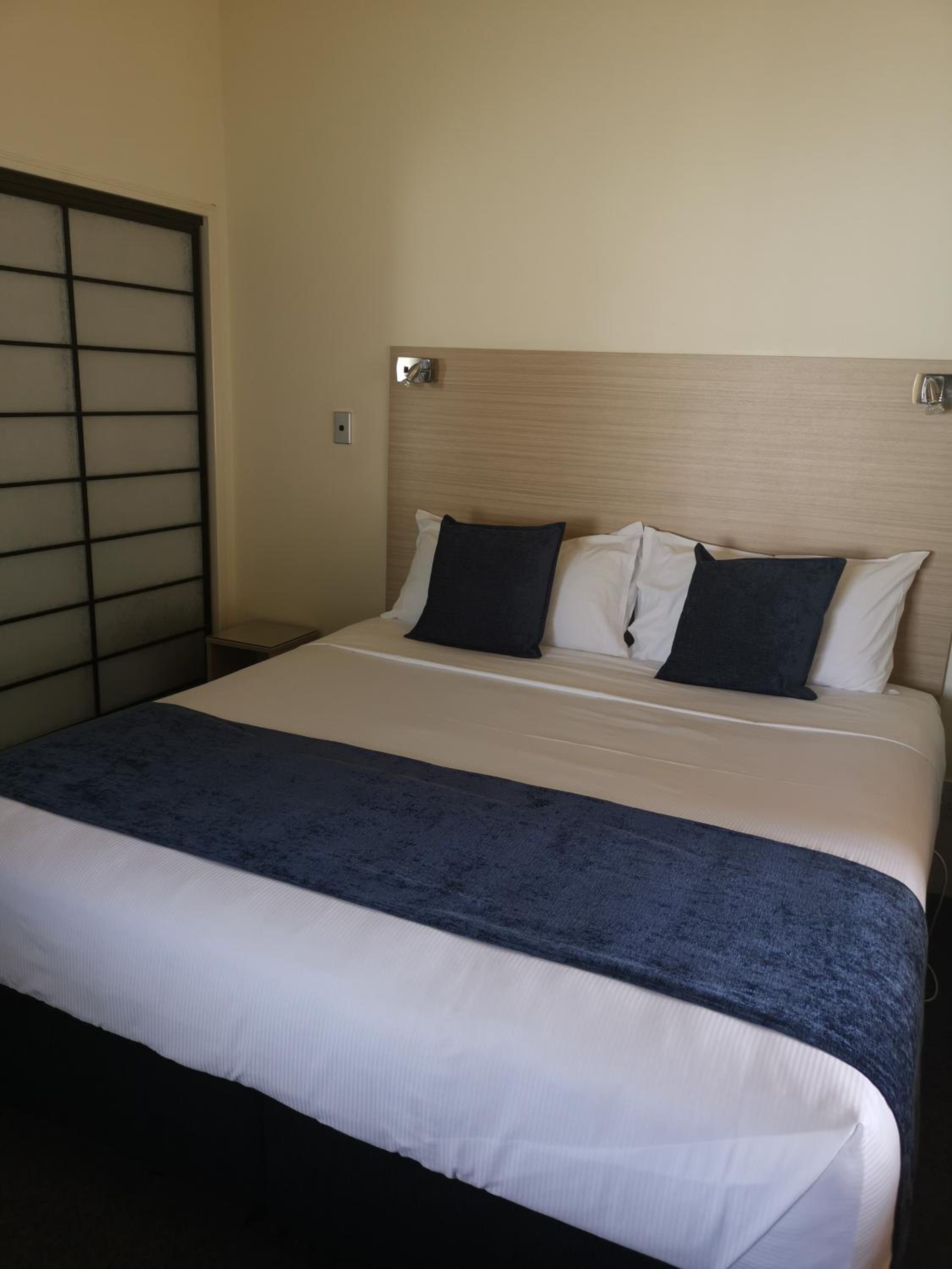 Captains Quarters Motor Inn