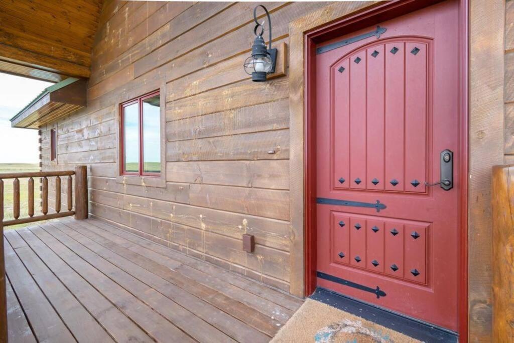 Tranquil 4-bedroom Glacier View Getaway