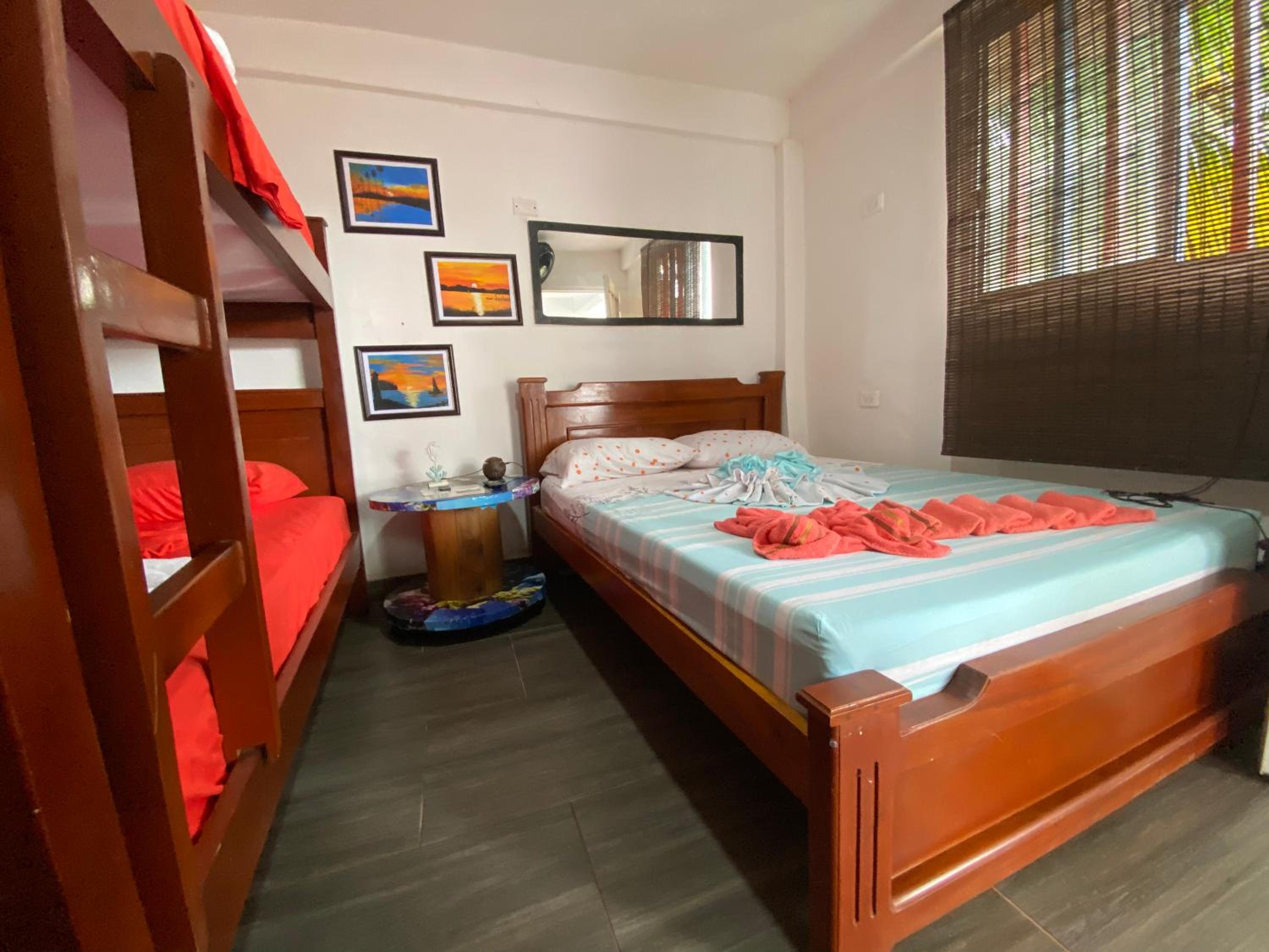 Acuarios Hostal