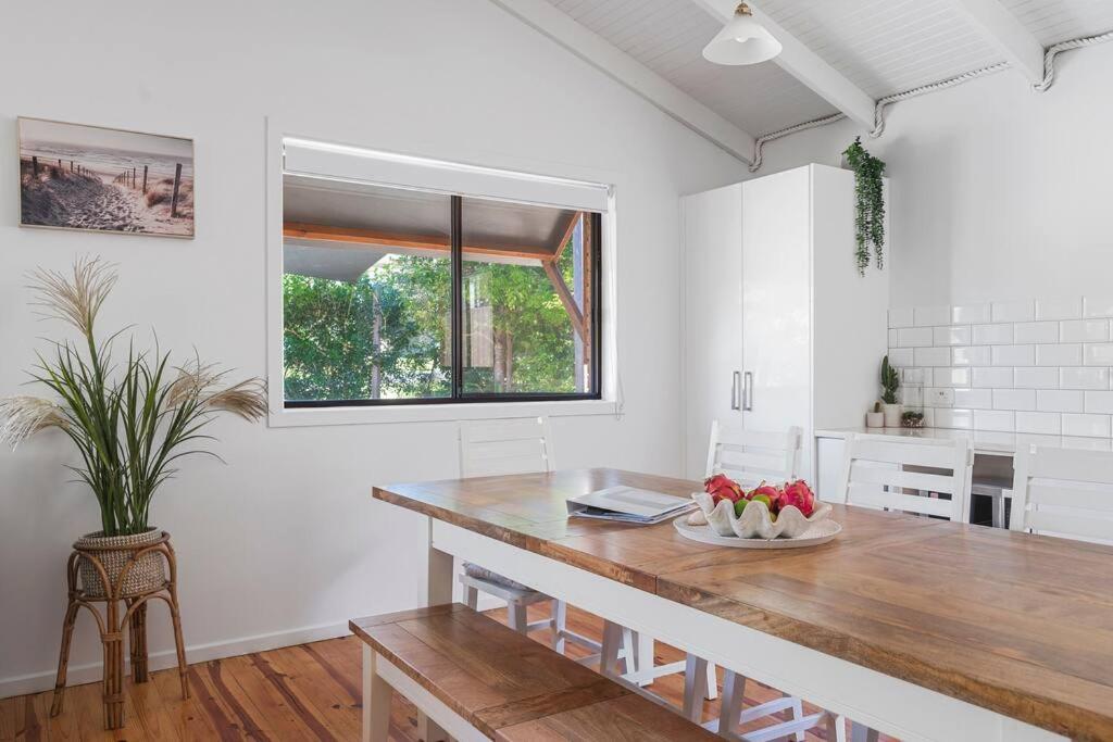 Big House Little House Moonee Beach
