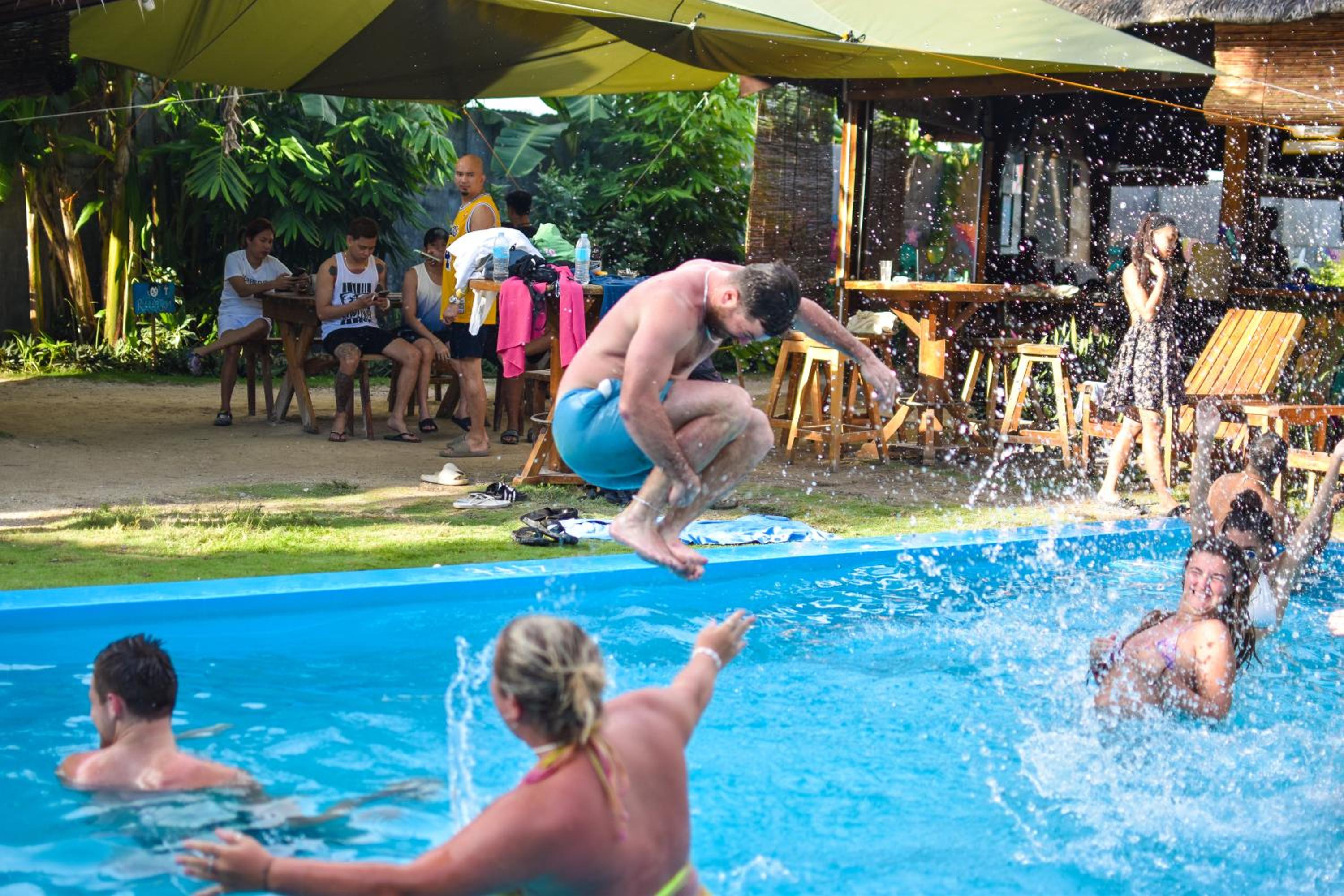 Mad Monkey Hostel Siargao 111