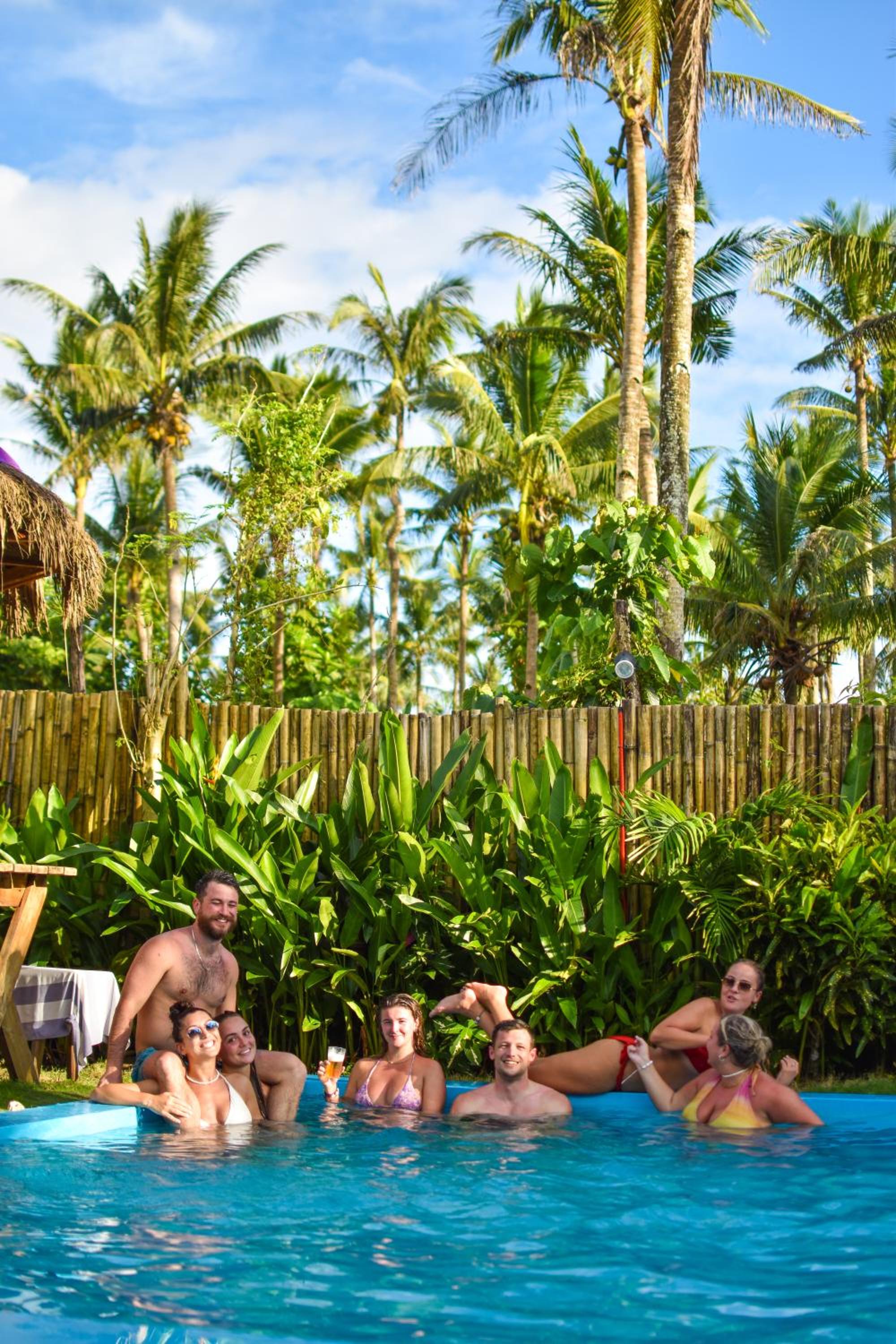 Mad Monkey Hostel Siargao 16