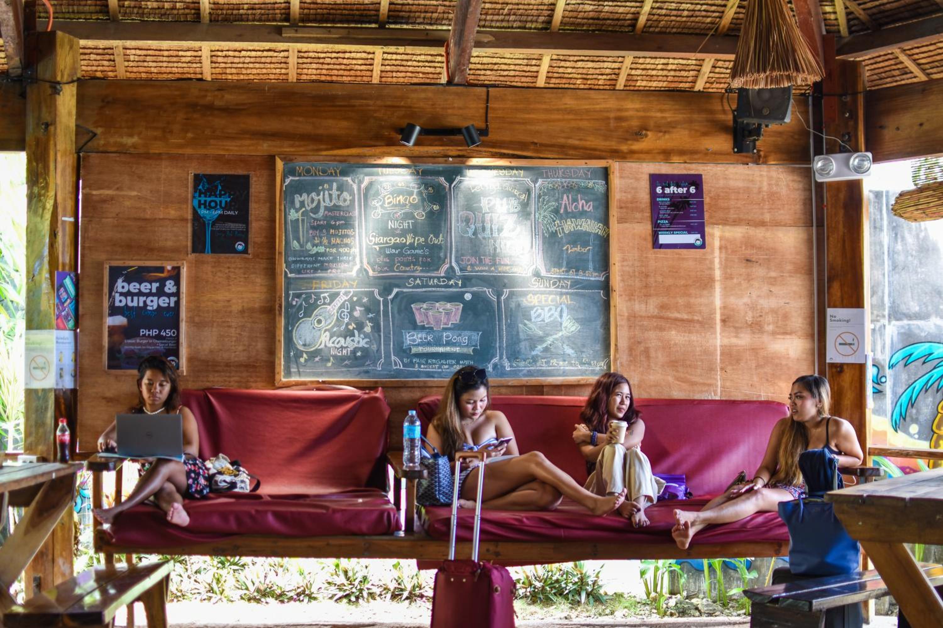 Mad Monkey Hostel Siargao 158
