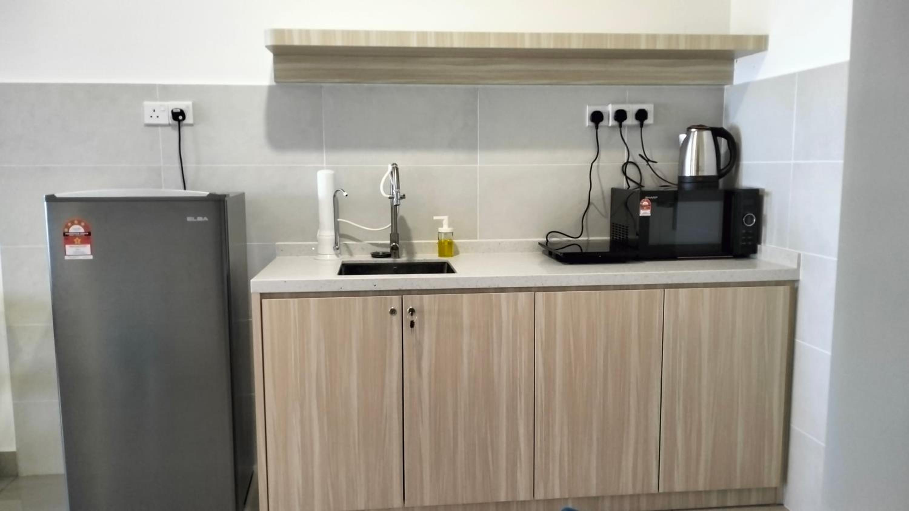 NEW Stylish Seaview Bali Residences studio near Jonker 4 pax photo 8
