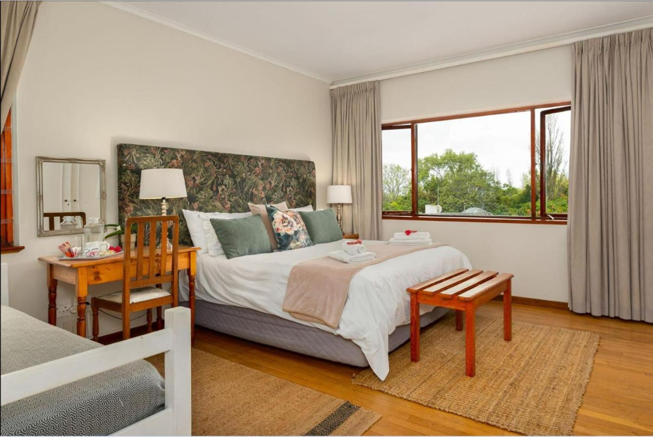 Valley Heights Guest House and B & B