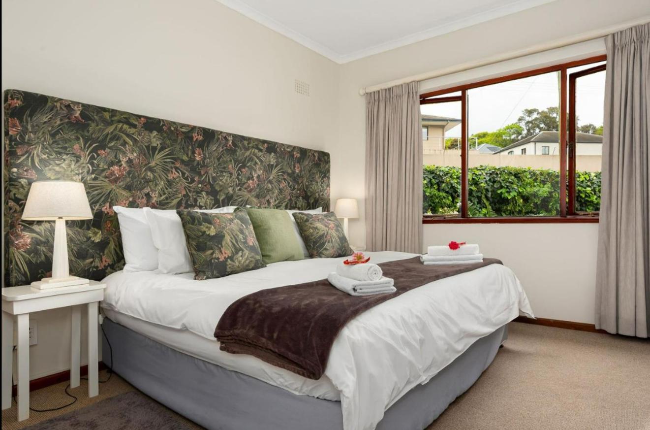 Valley Heights Guest House and B & B