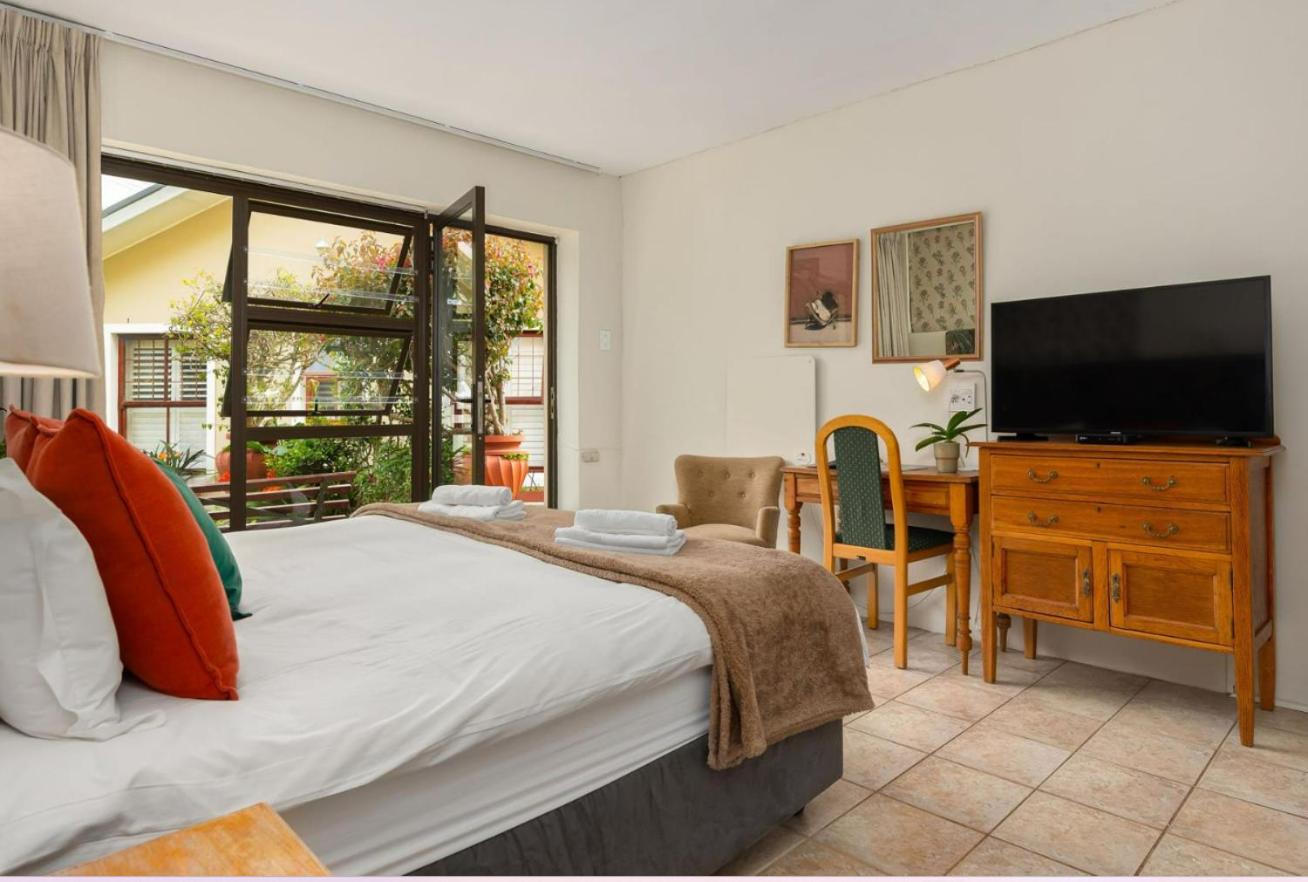Valley Heights Guest House and B & B