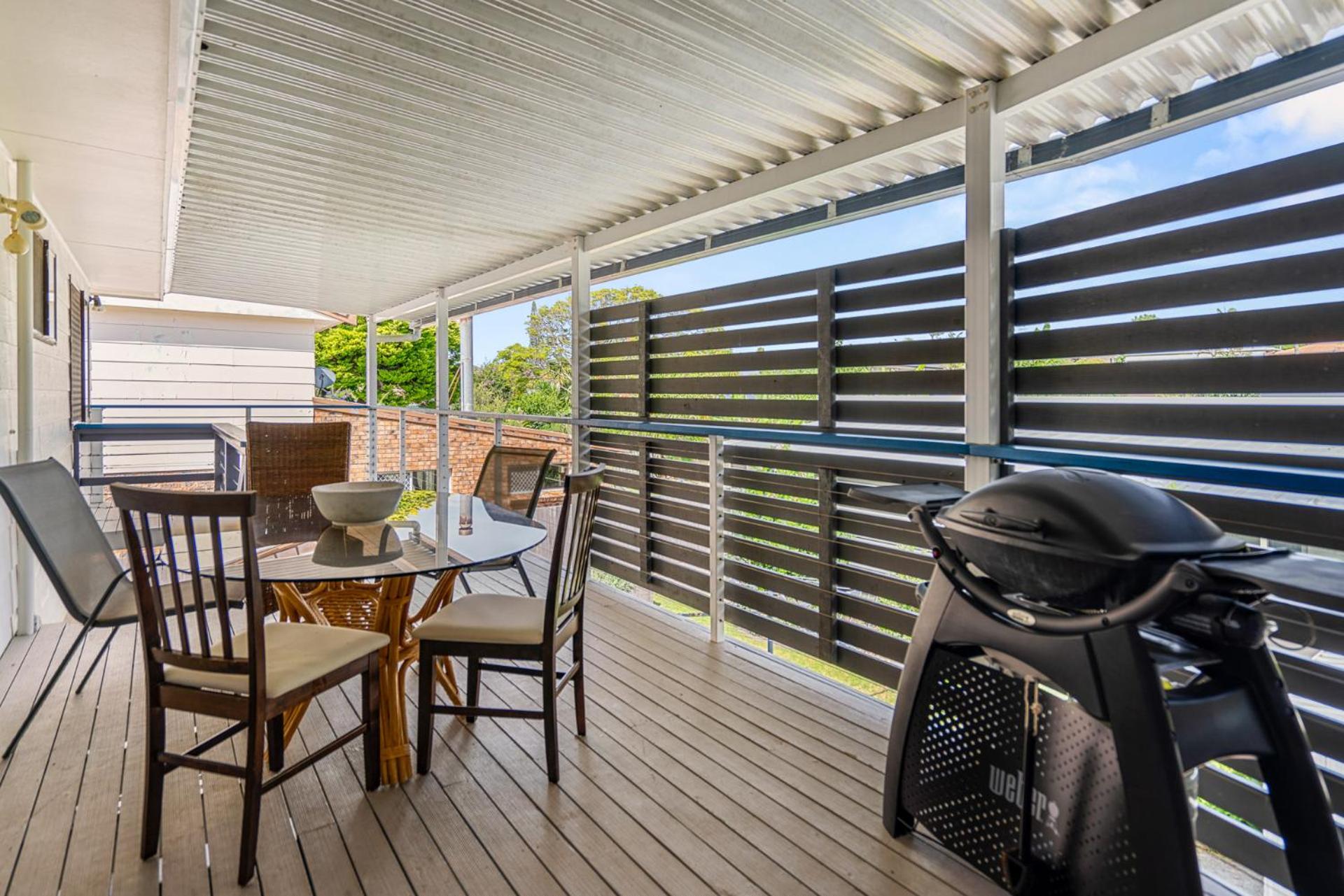 Surfs Up! Oceanfront Home Sleeps 6 steps from the sand