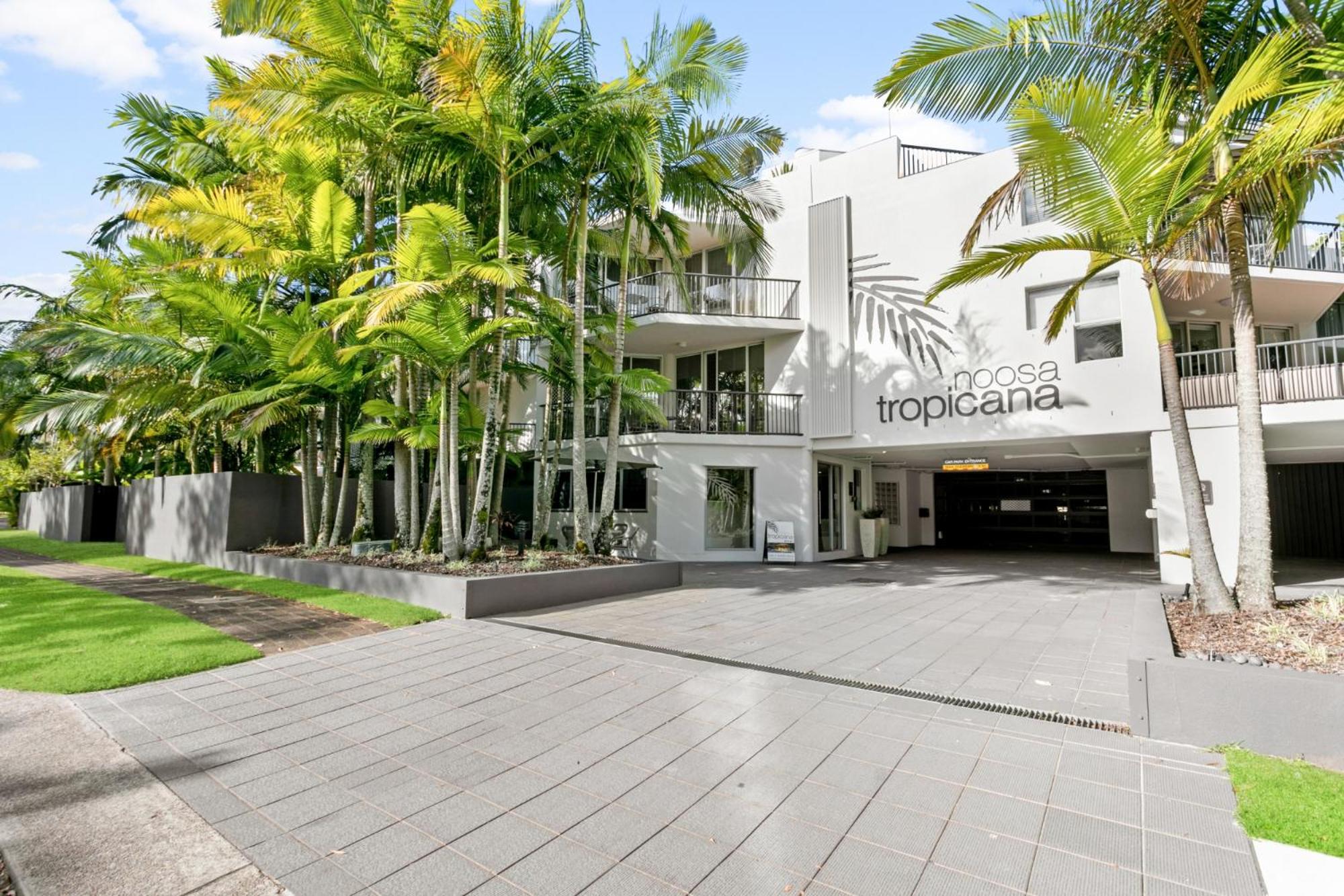 Hotel Noosa Tropicana