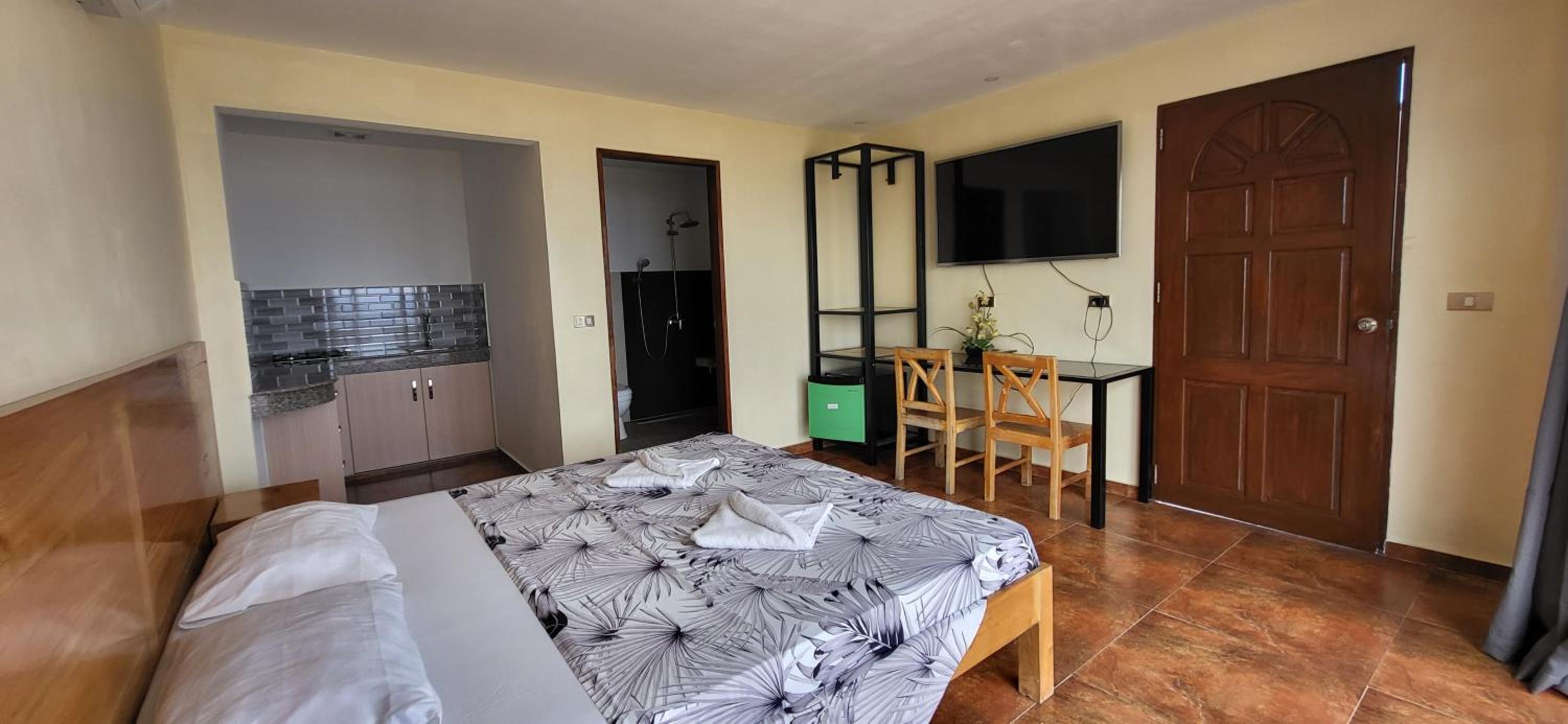 Seaview Mansion Dalaguete Deluxe Apartment 10