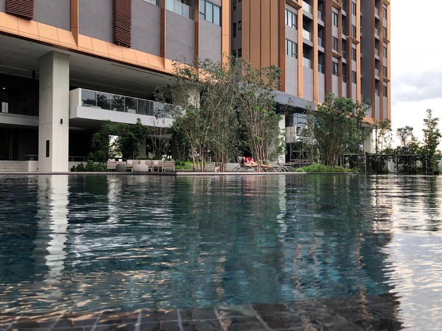 Lucentia Residences BBCC by StayHere